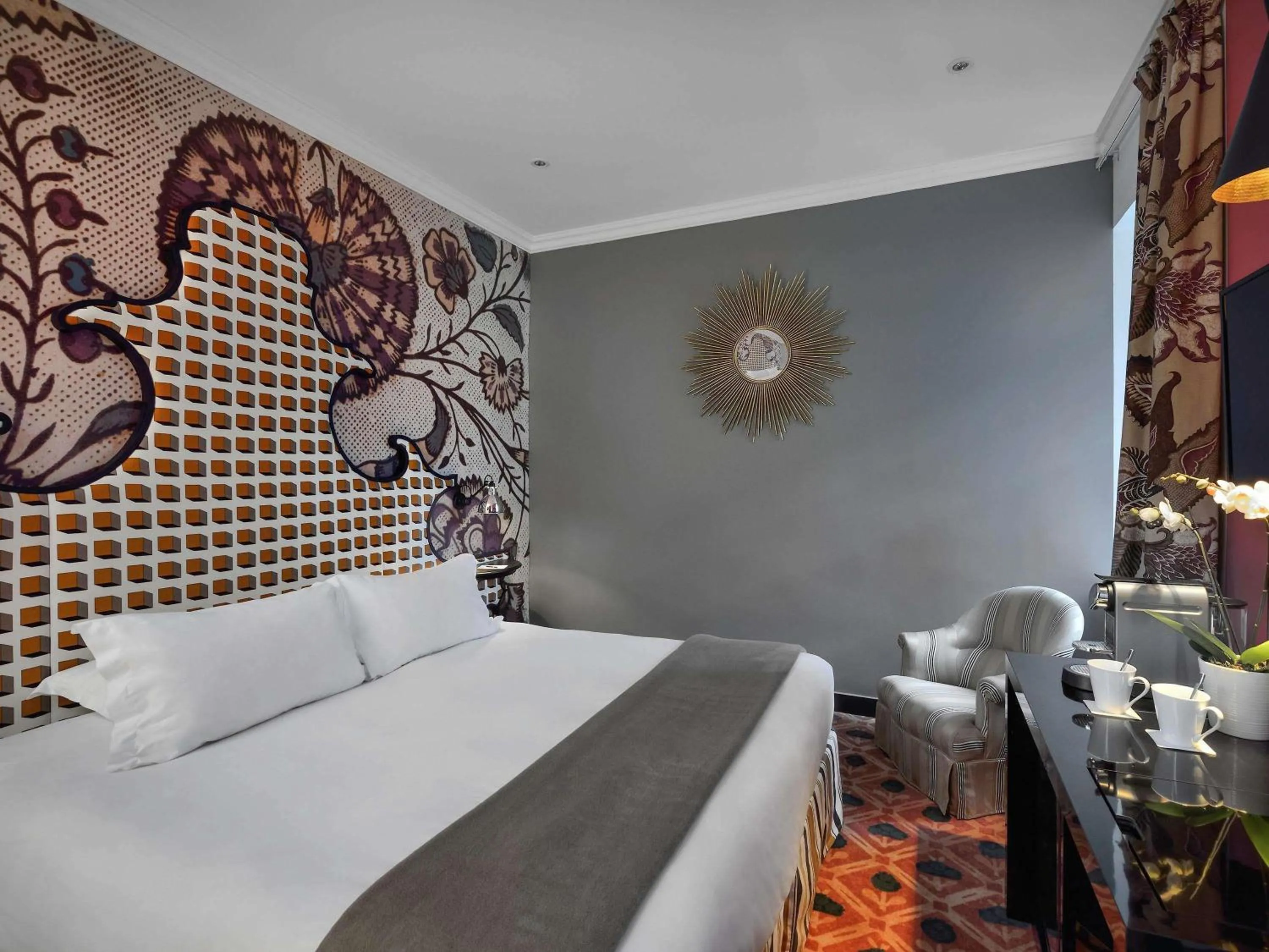 Bedroom, Bed in Jules César Hotel & Spa Arles - MGallery Collection