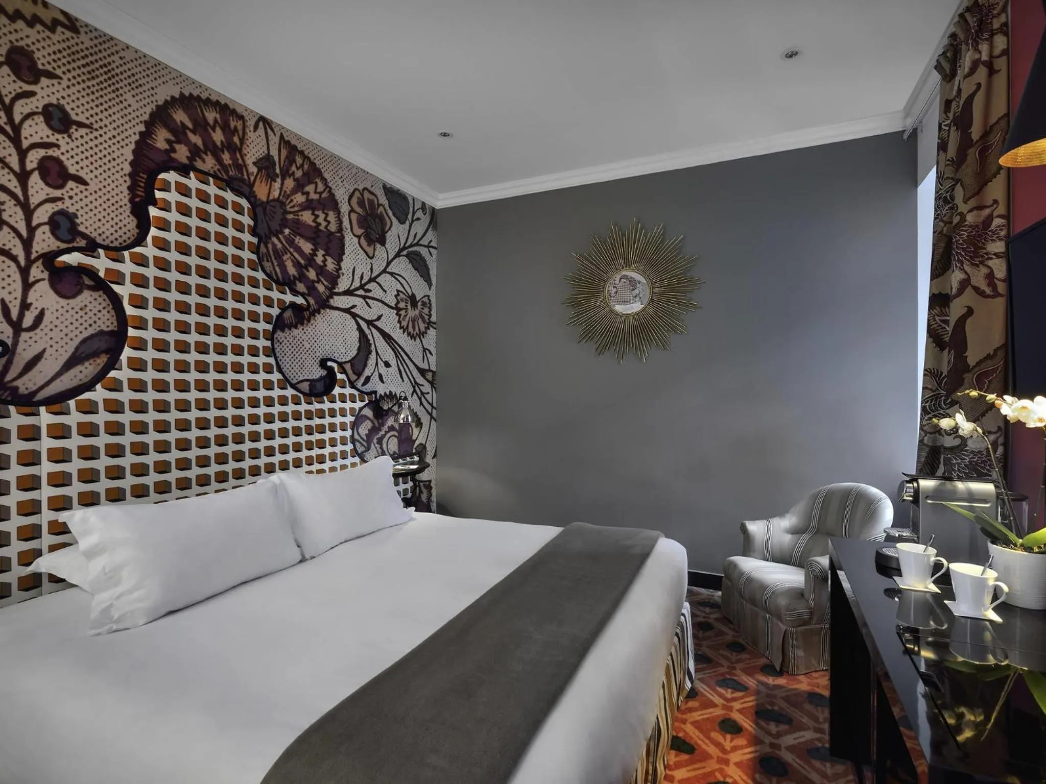 Bedroom, Bed in Jules César Hotel & Spa Arles - MGallery Collection