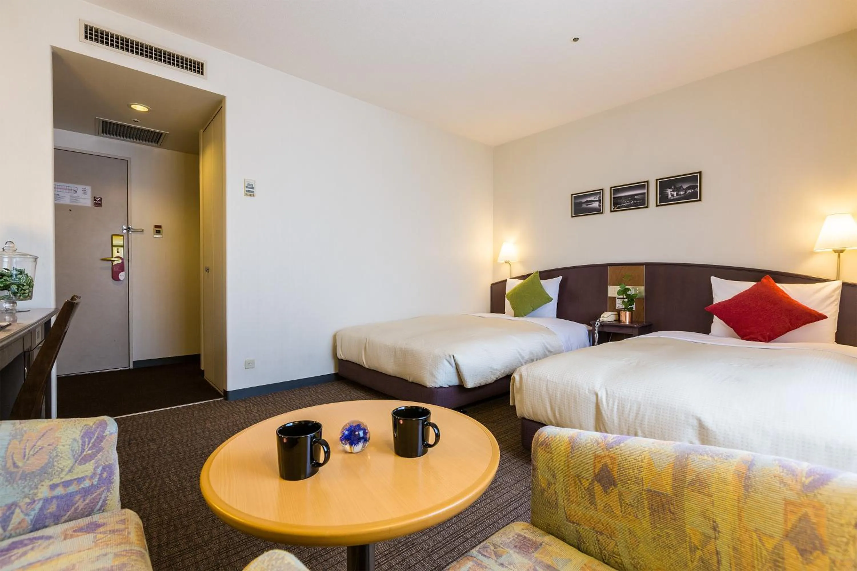 Photo of the whole room, Bed in Hotel Resol Hakodate