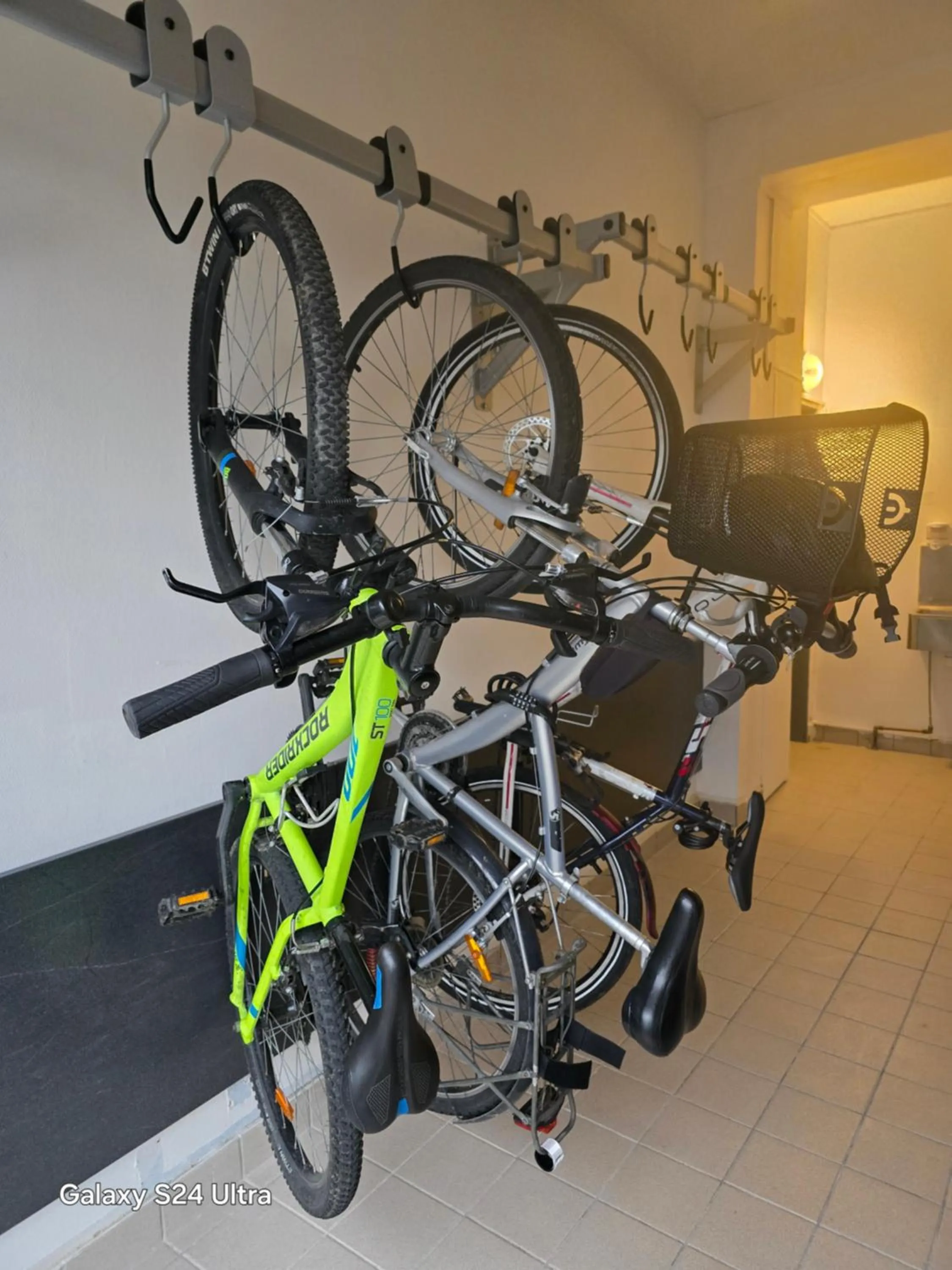 Property building in Hôtel Agena