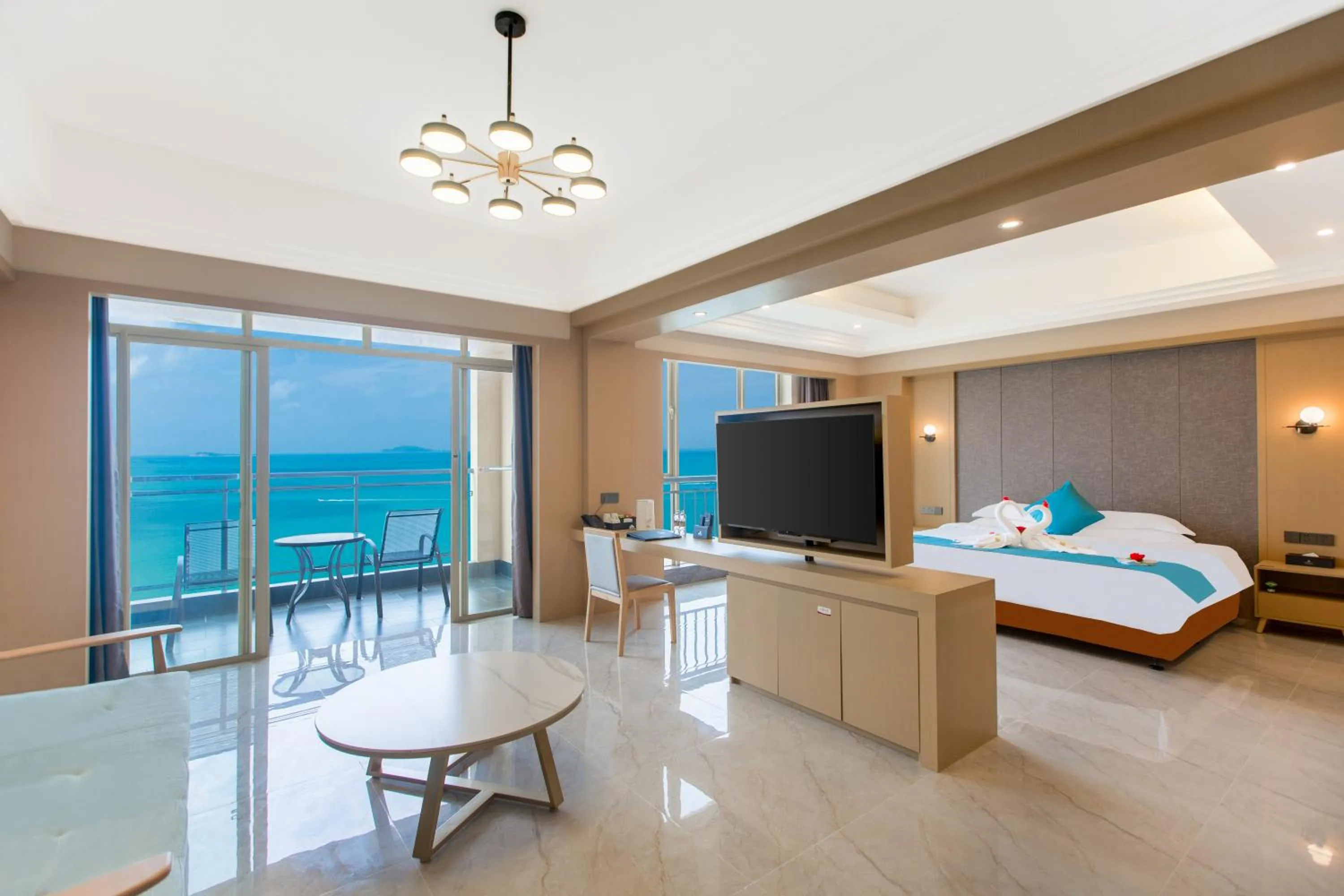 Photo of the whole room, Bed in Shengyi Holiday Villa Hotel