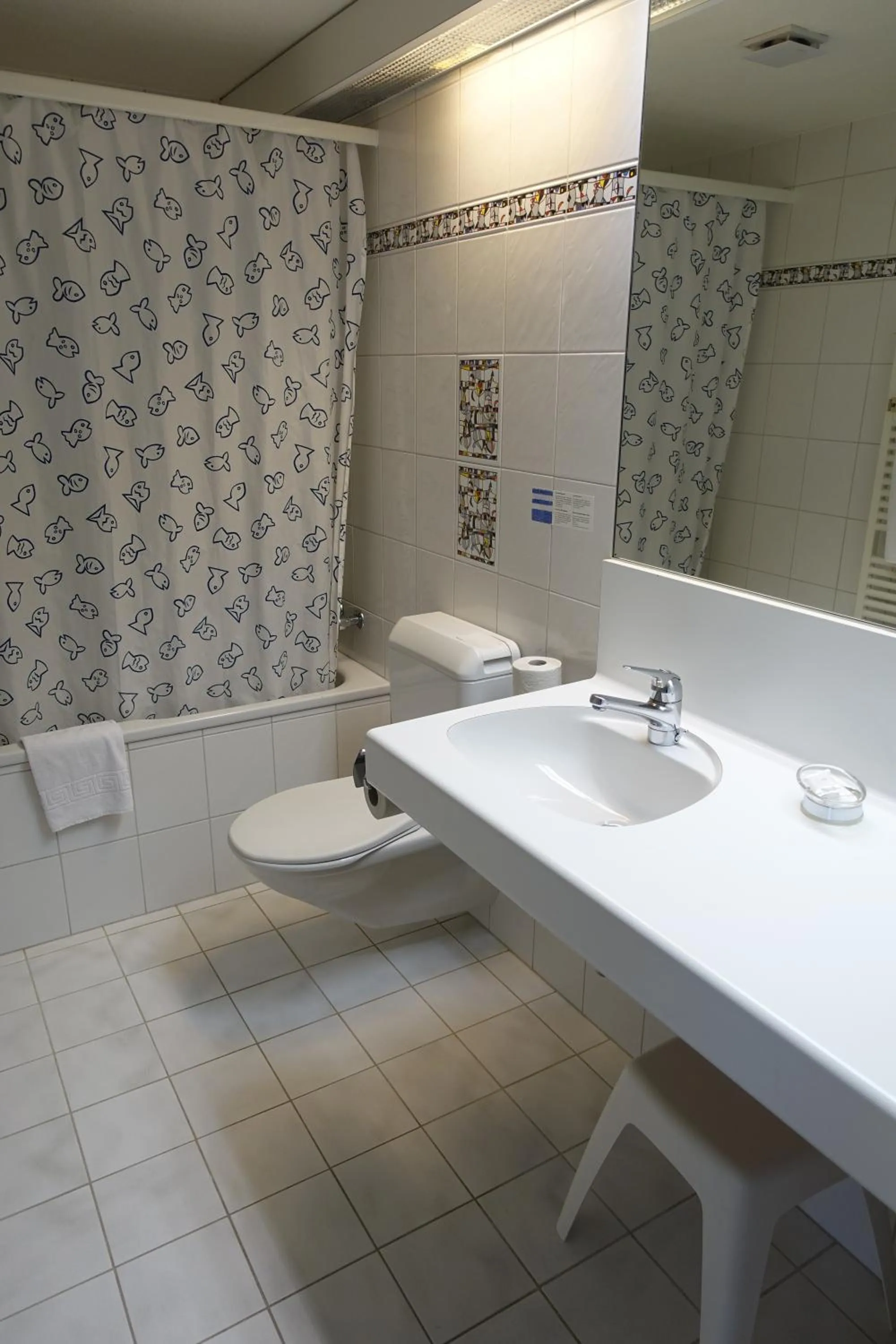 Toilet in Hotel Schweizerhof