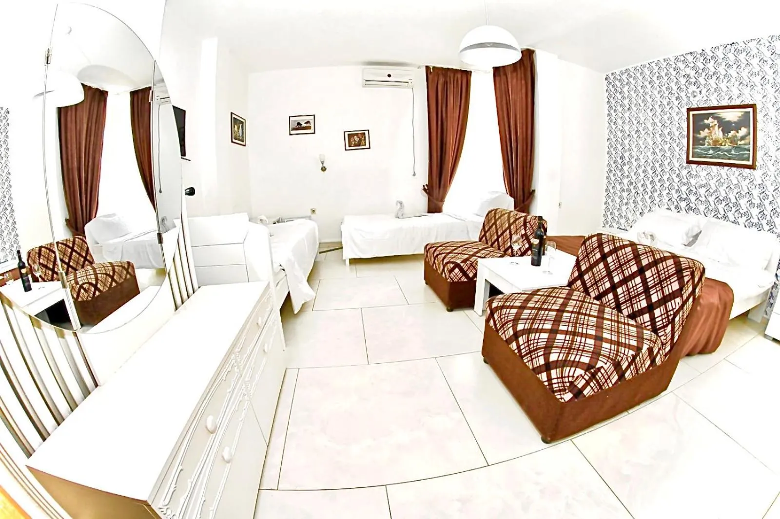 Bed in Hotel Lagadin