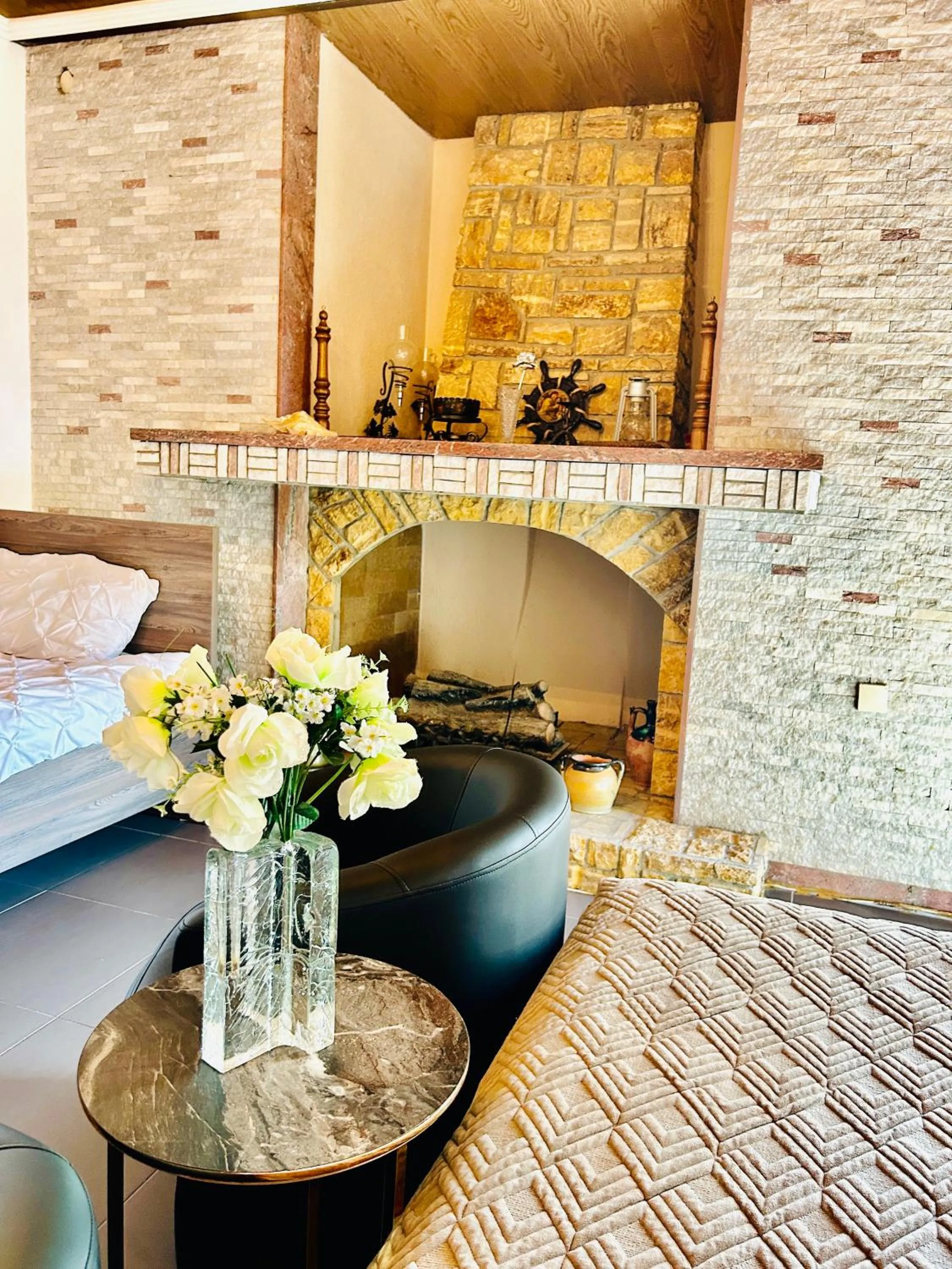 Seating area in Hotel Lagadin