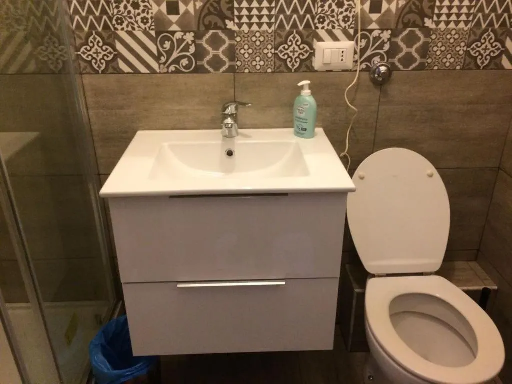 Toilet in Vacanze Romane 2