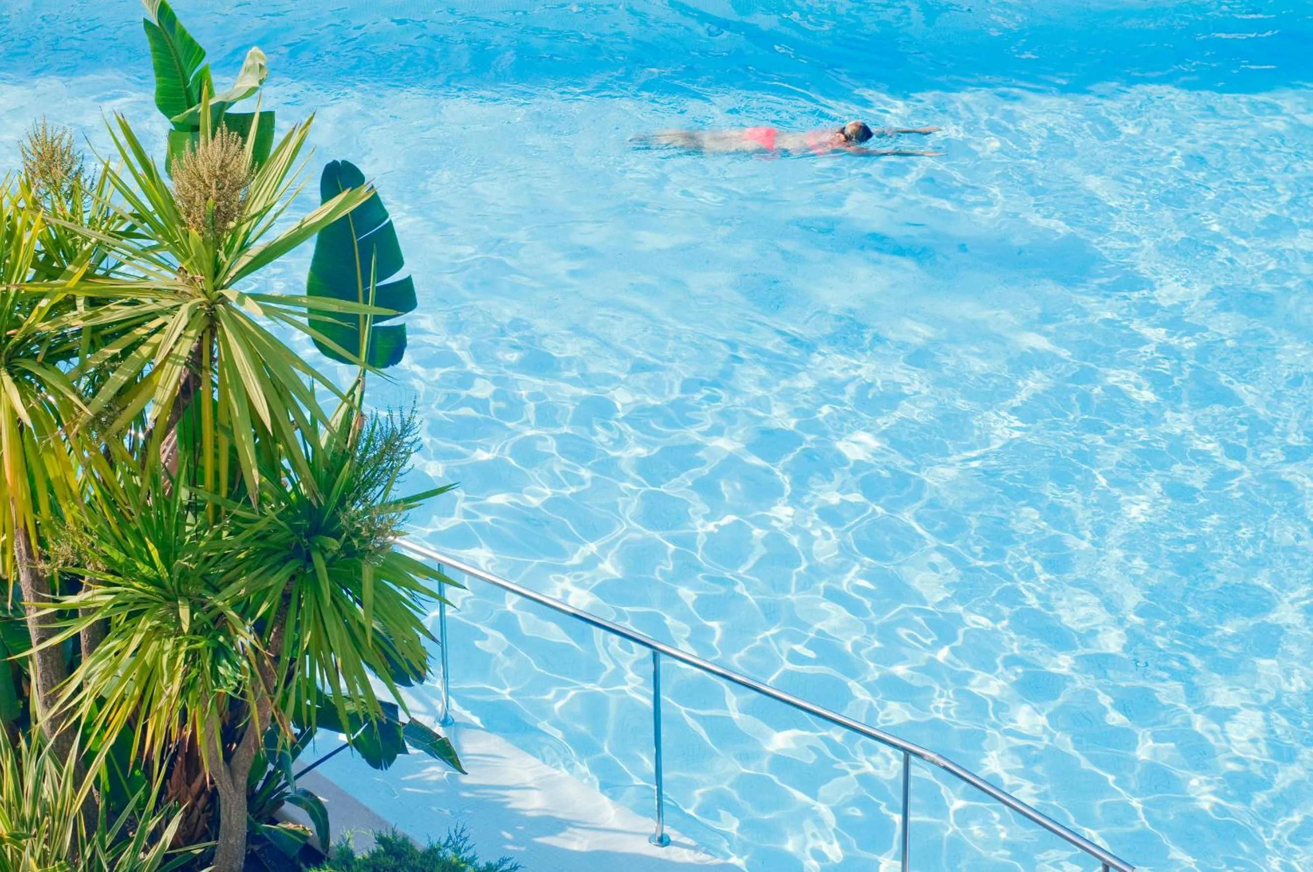 Swimming pool in Hotel Montemar Maritim