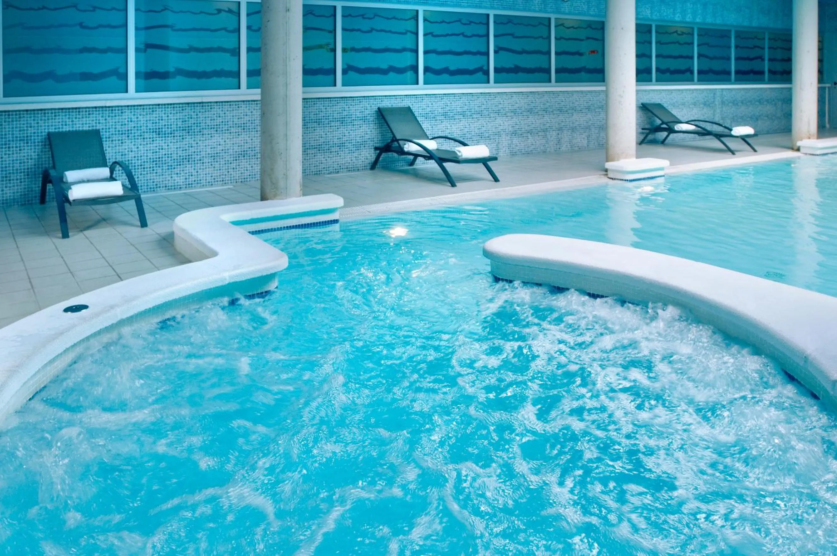 Swimming pool in Hotel Montemar Maritim