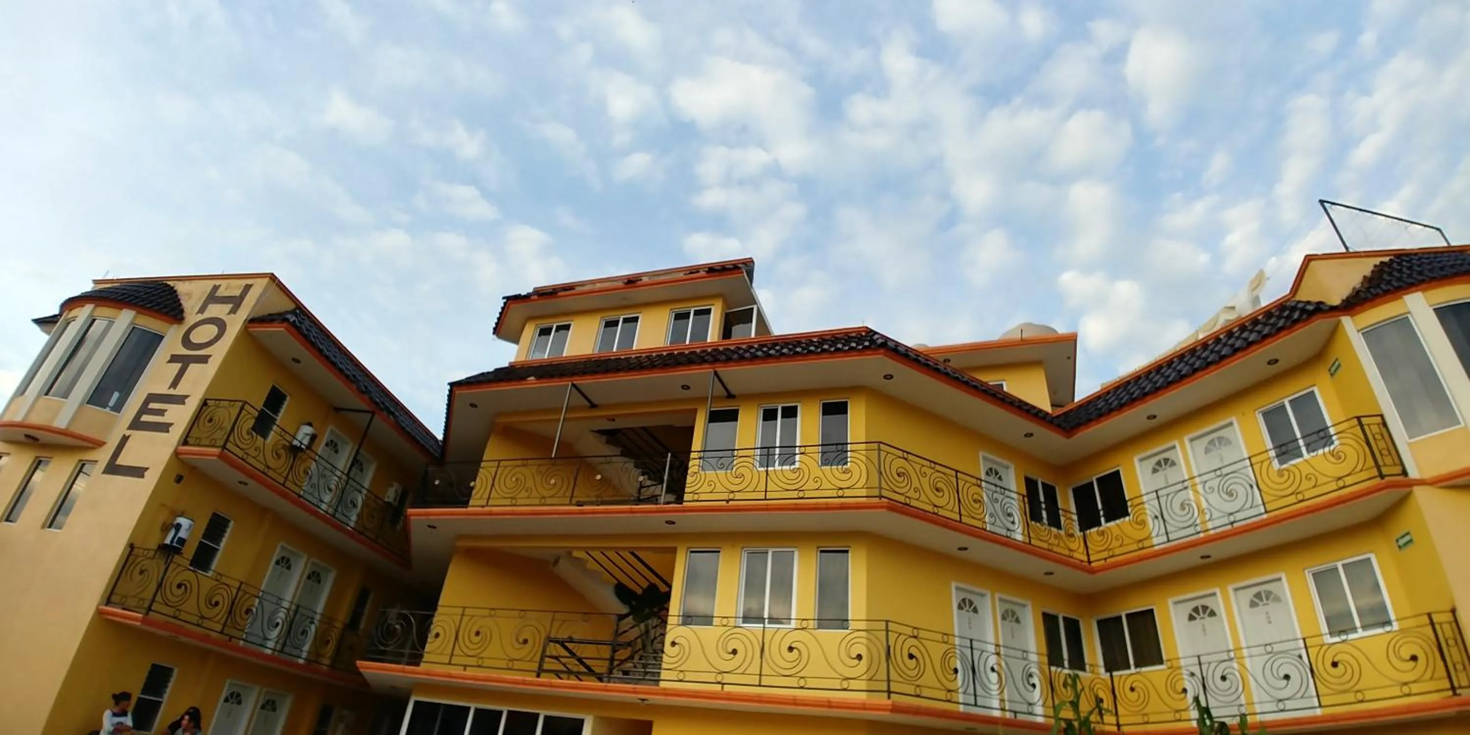 Facade/entrance in Hotel Roseville