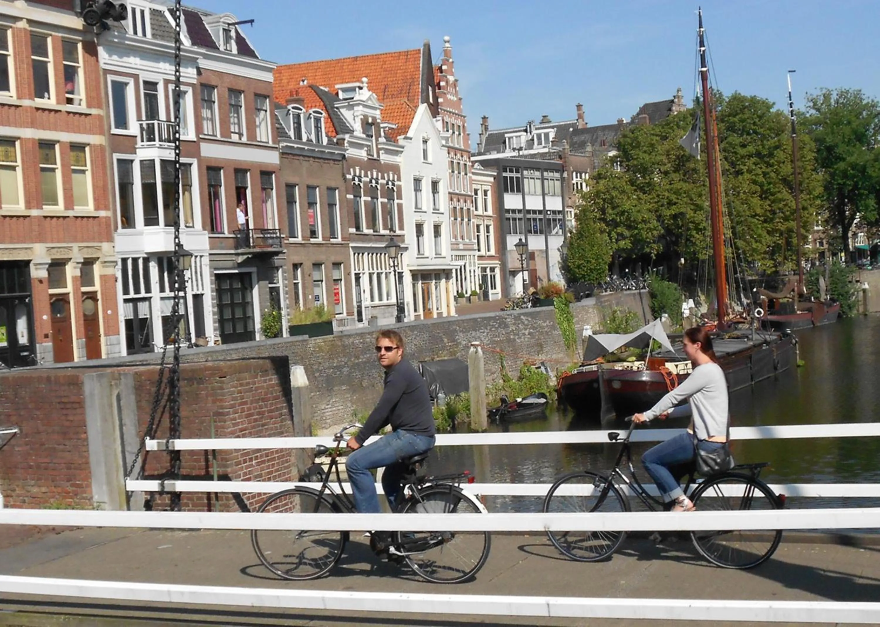 Cycling in Alberti - Bed & Bike