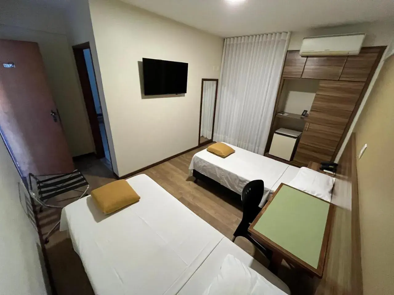 Single Room in Bevile Hotel Single Room in Bevile Hotel