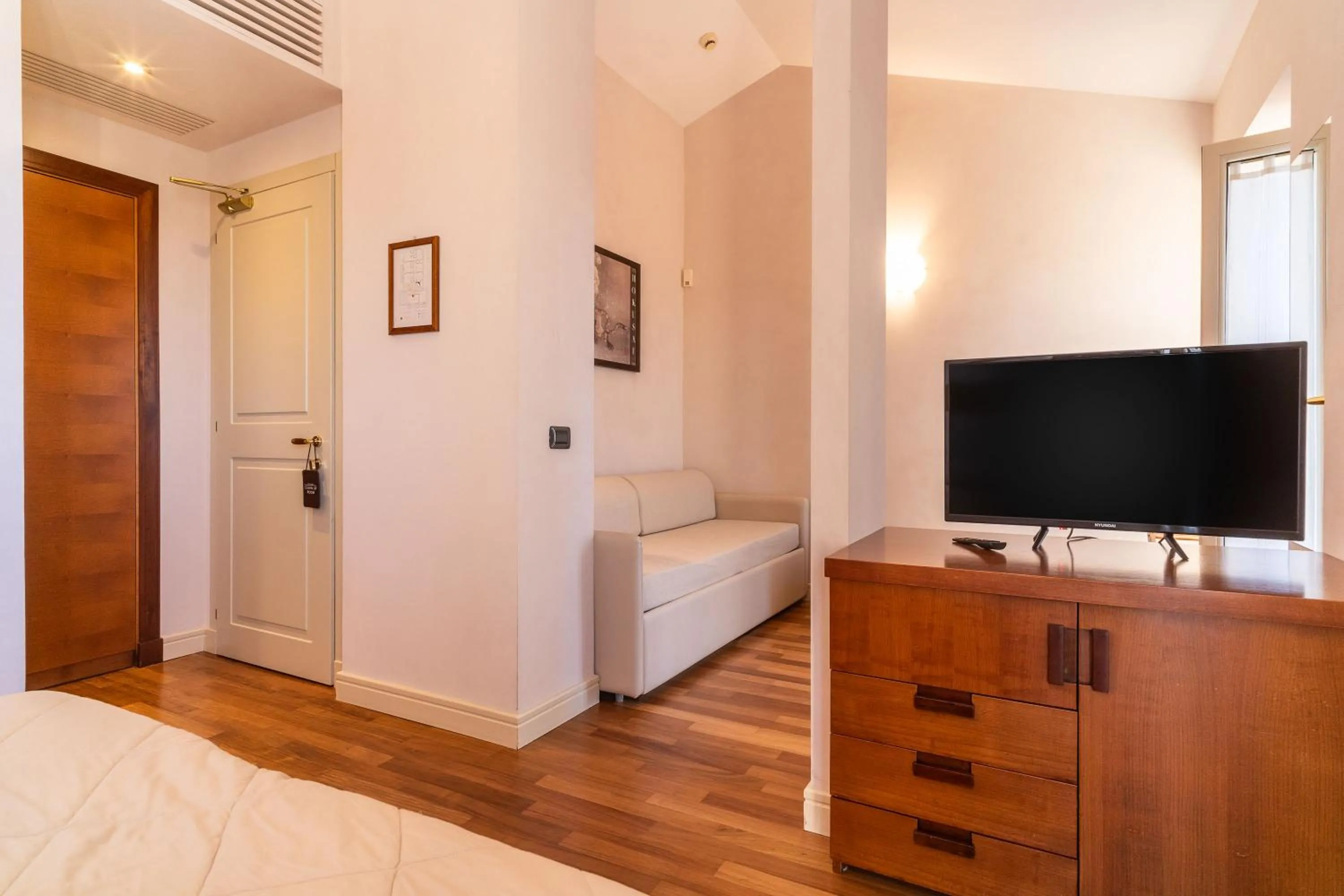 Bedroom, Bed in Hotel Rosa