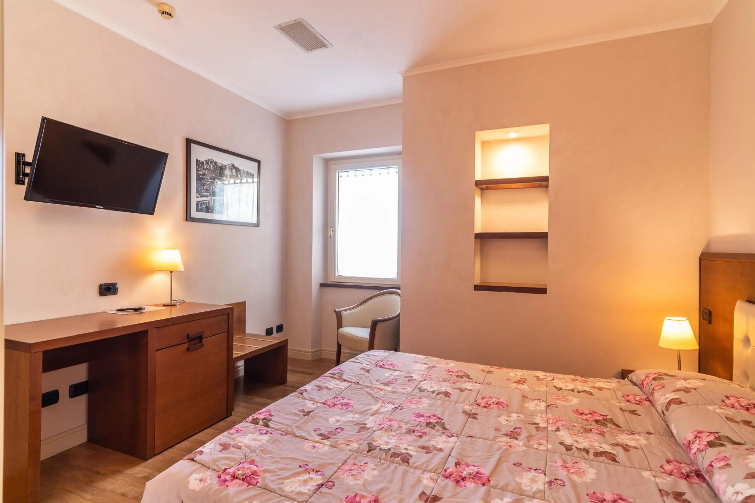 Bedroom, Bed in Hotel Rosa