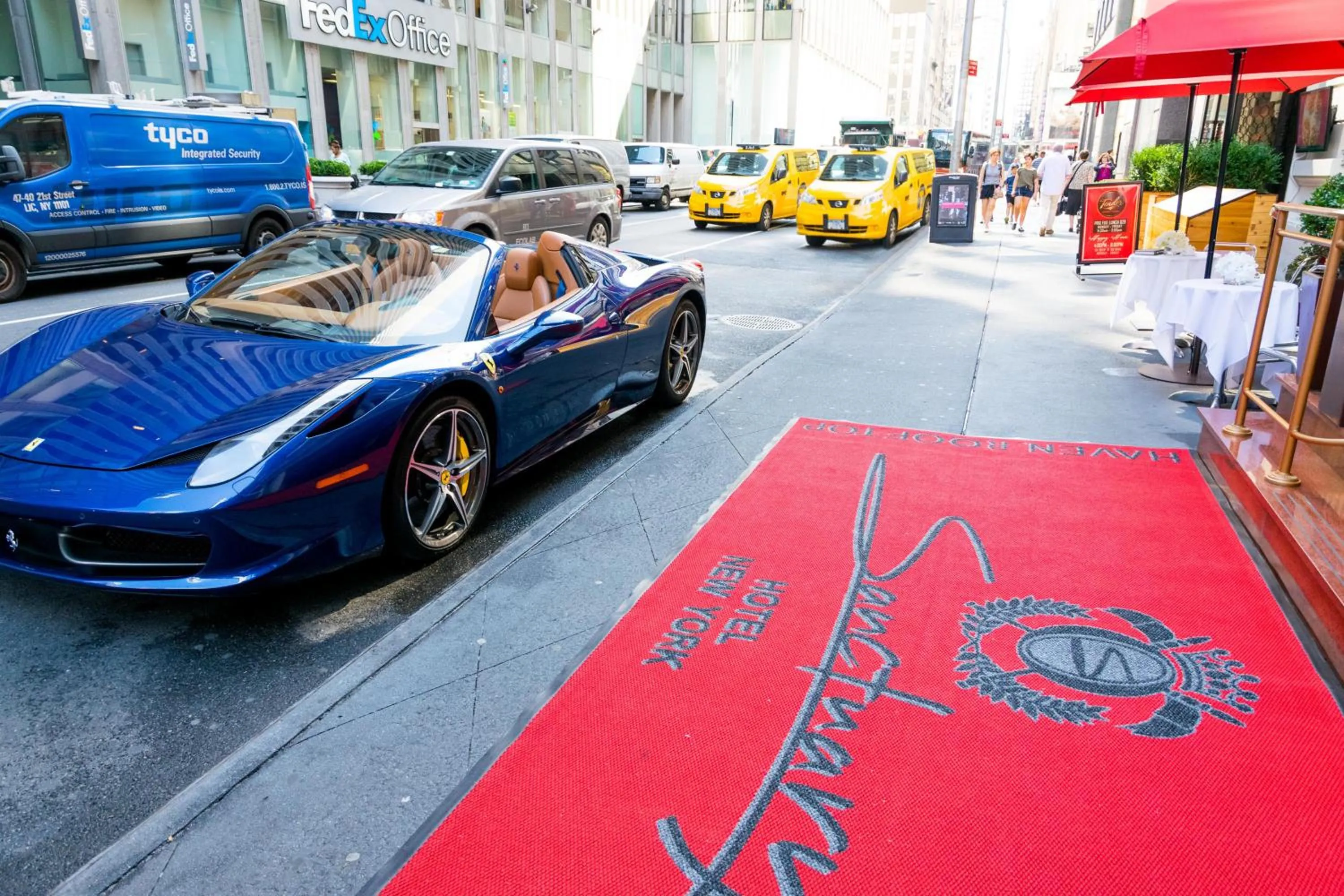Facade/entrance in Sanctuary Hotel New York