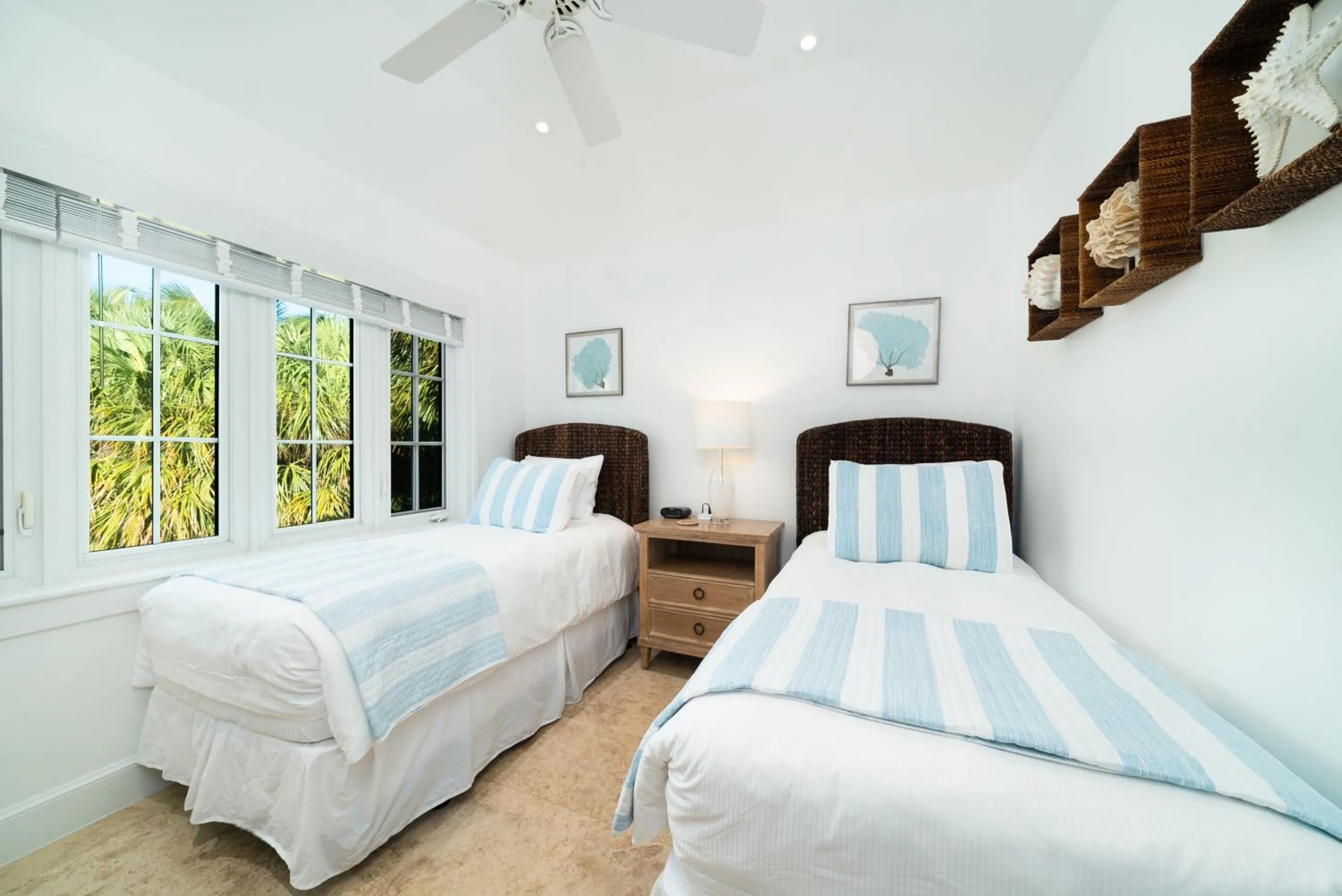 Bedroom, Bed in The Regent Grand