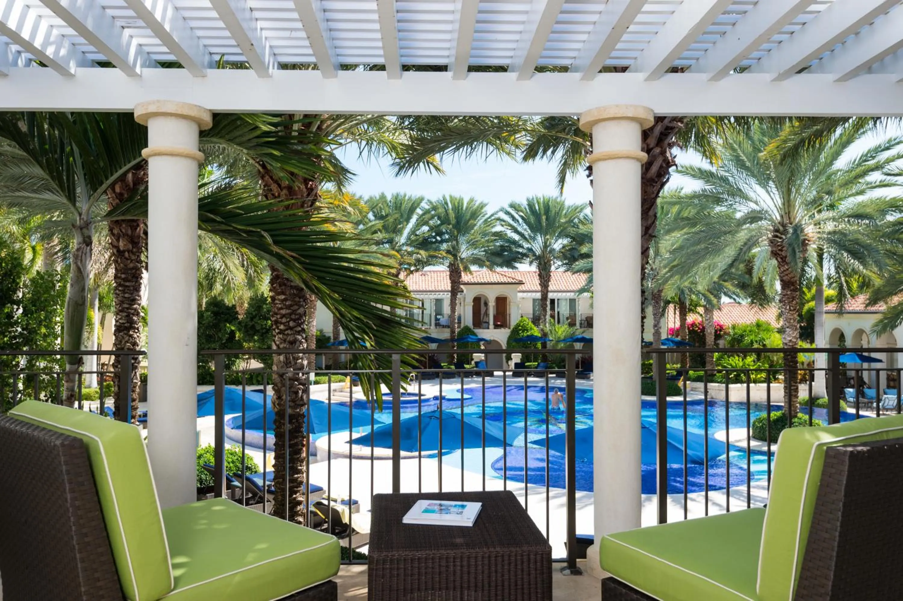 Balcony/Terrace in The Regent Grand