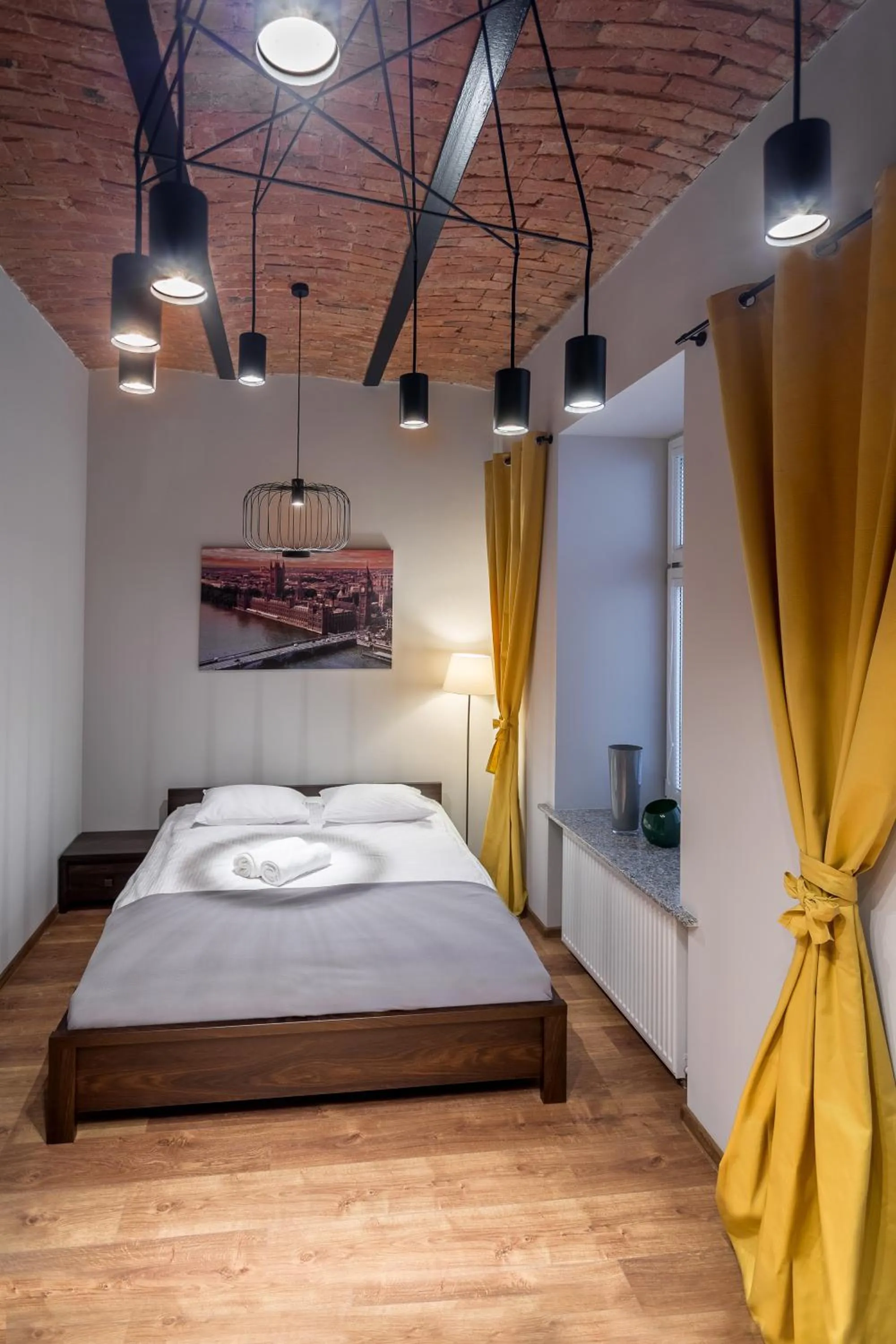 Bed in Apartamenty Centrum Częstochowa Stara Kamienica