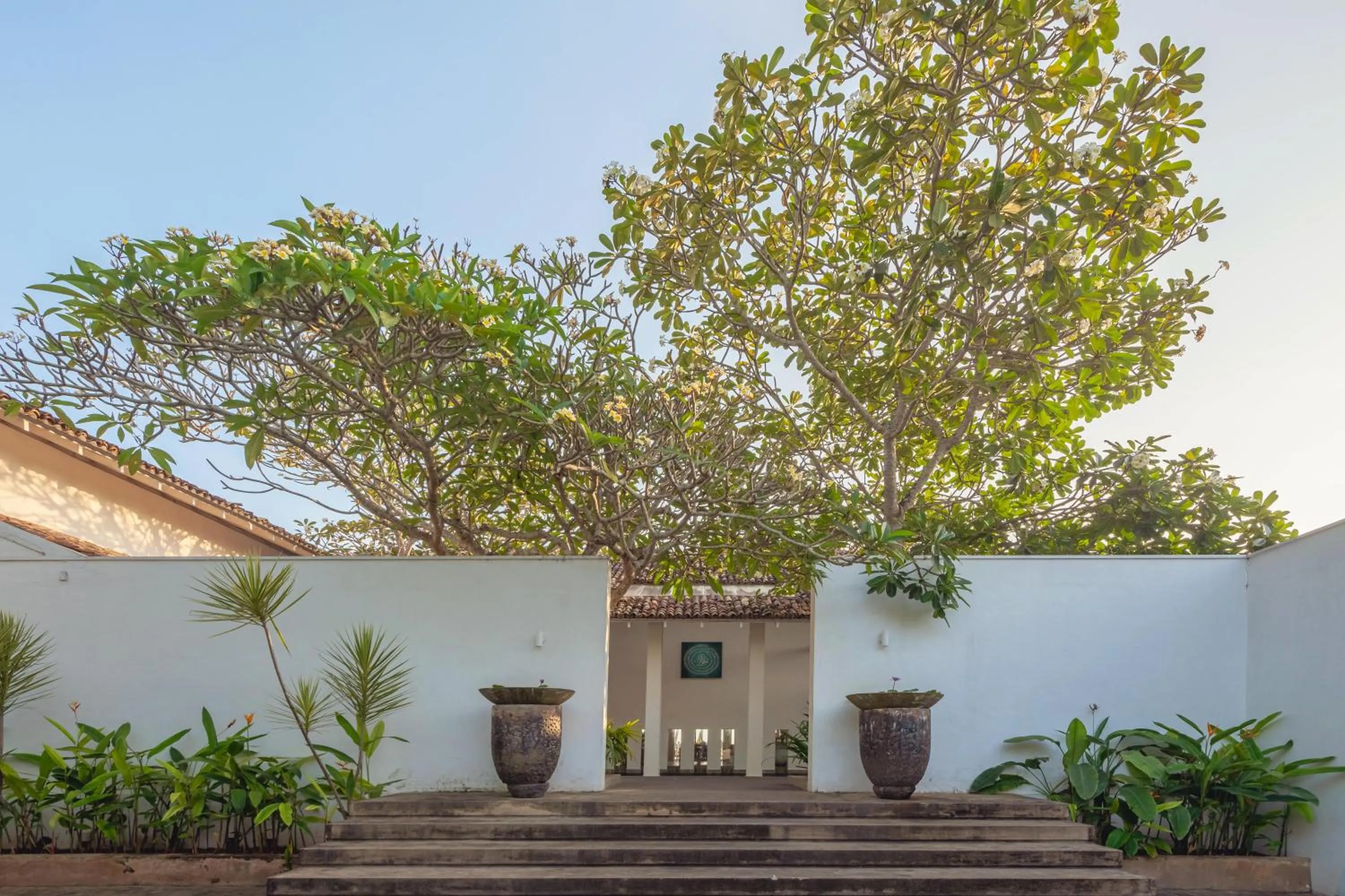 Property building in Ishq Talpe