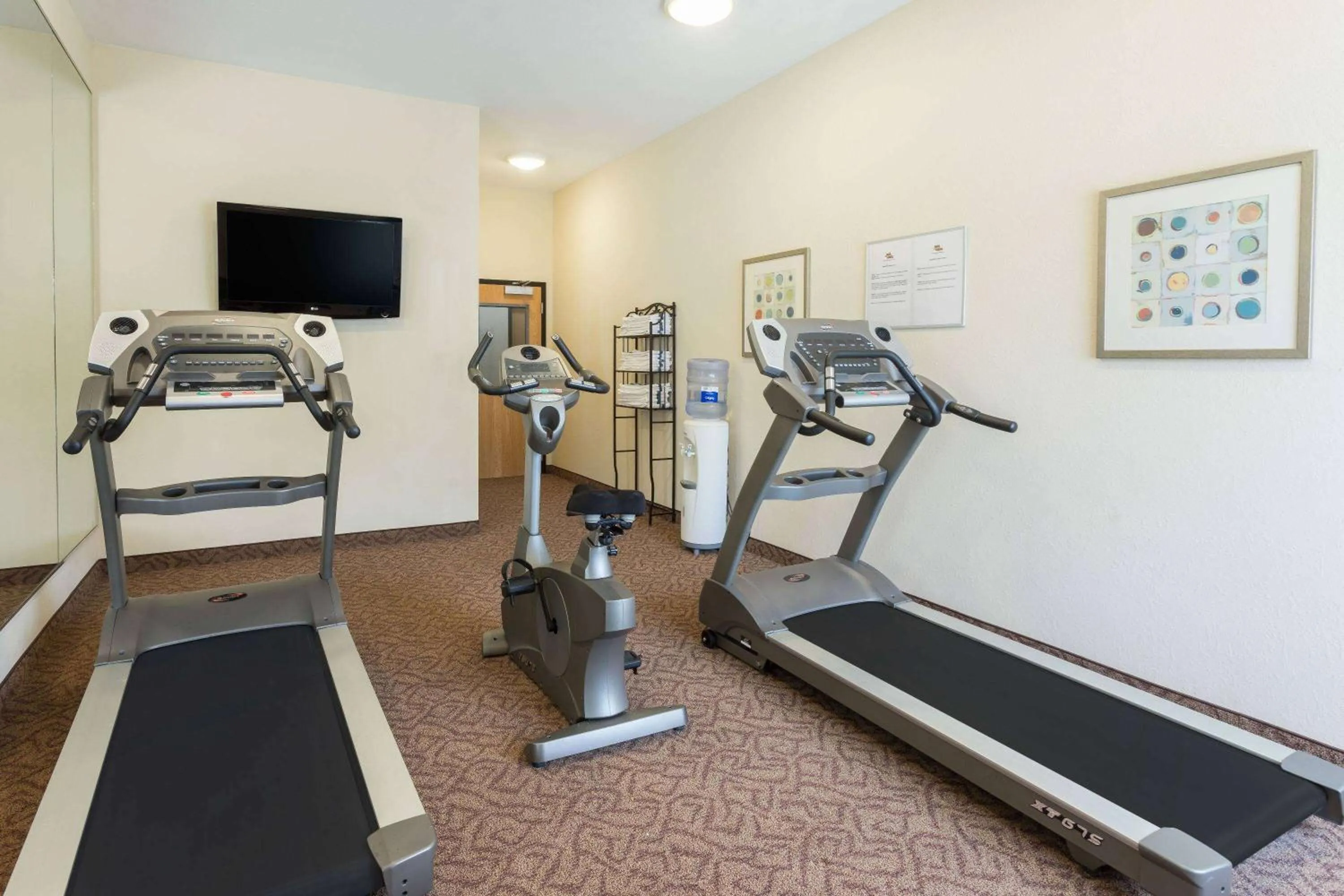 Fitness centre/facilities in Days Inn by Wyndham Semmes Mobile