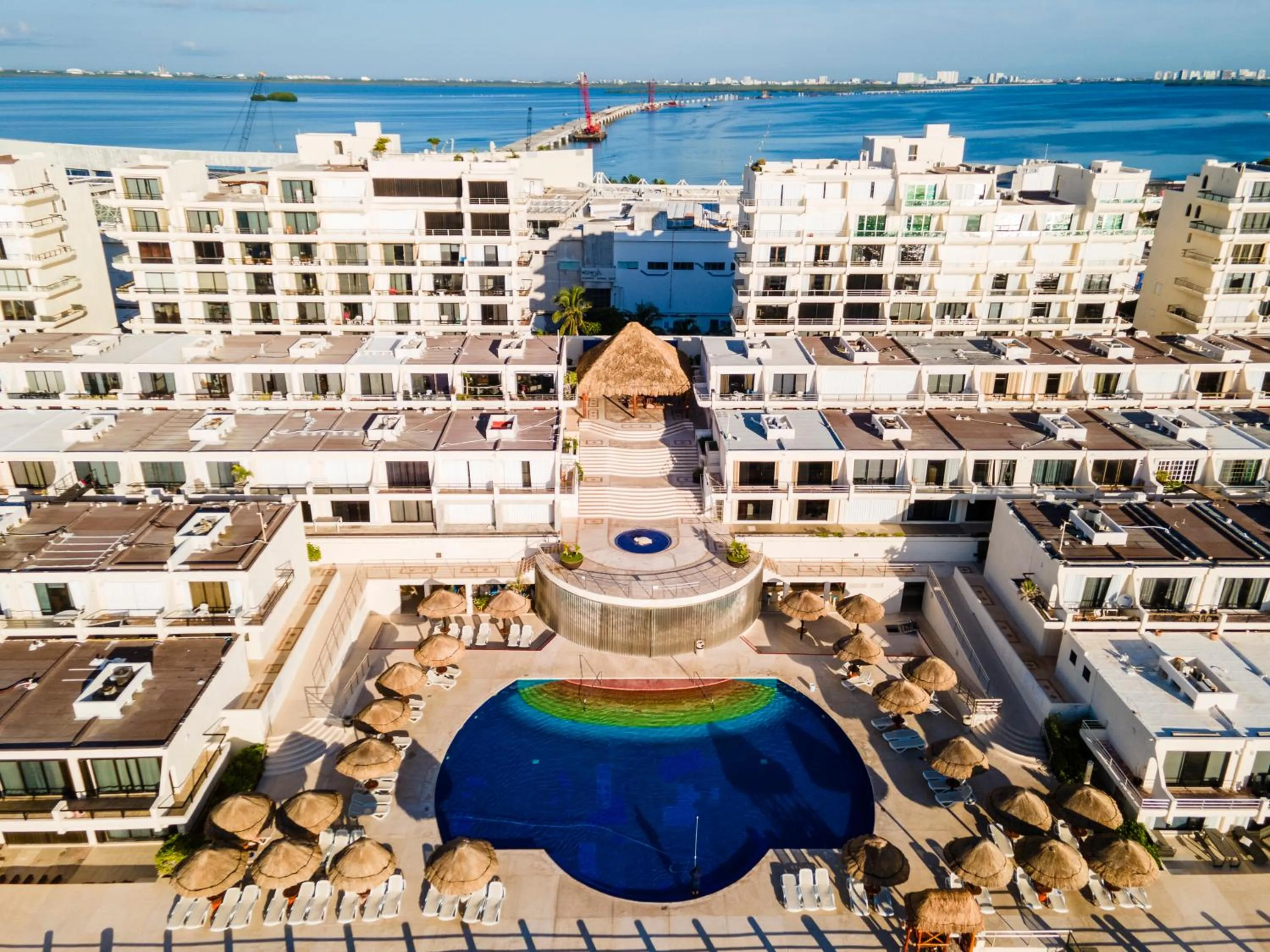 Property building in HotelZone L20 Beach Access