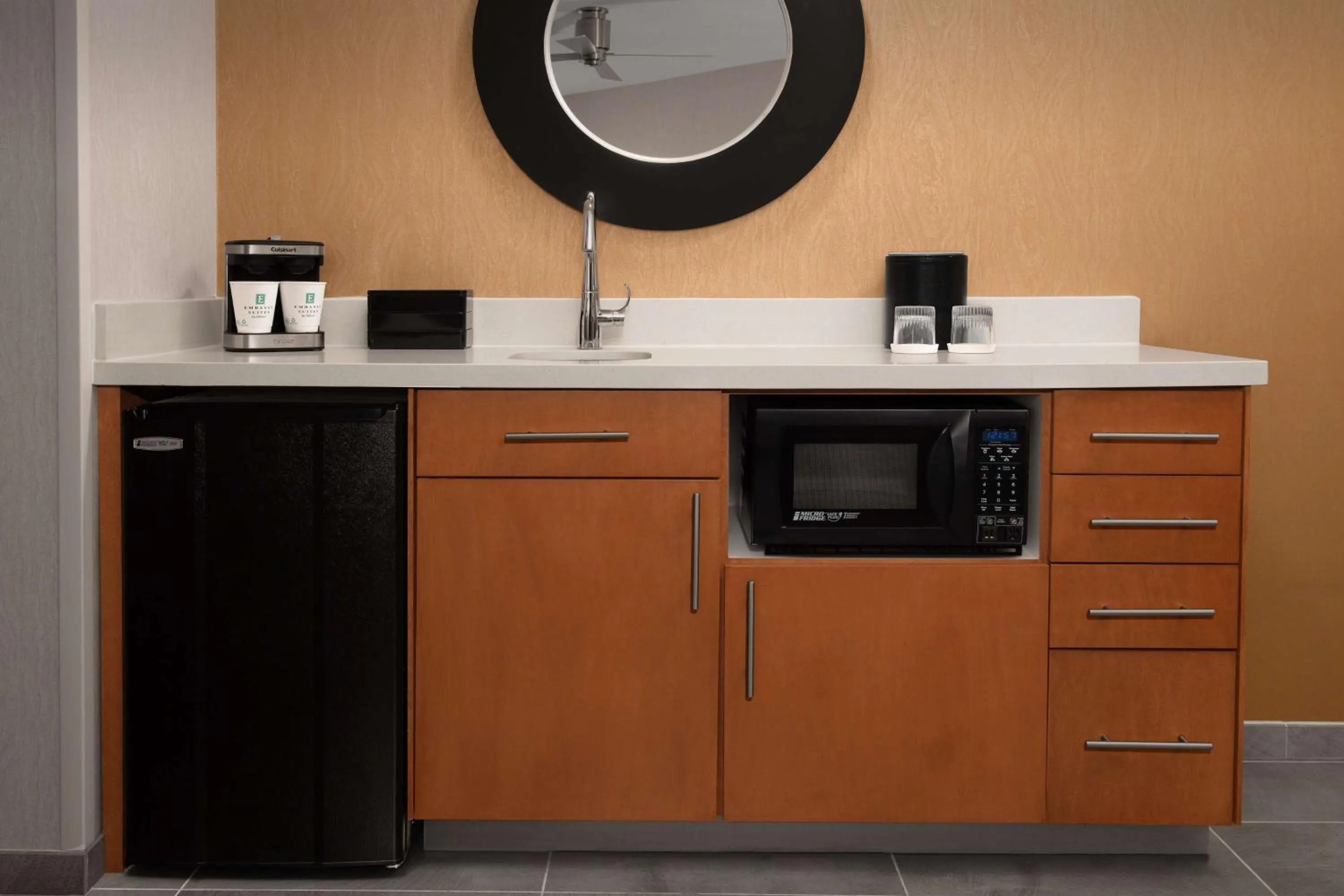 Photo of the whole room in Embassy Suites La Quinta Hotel & Spa