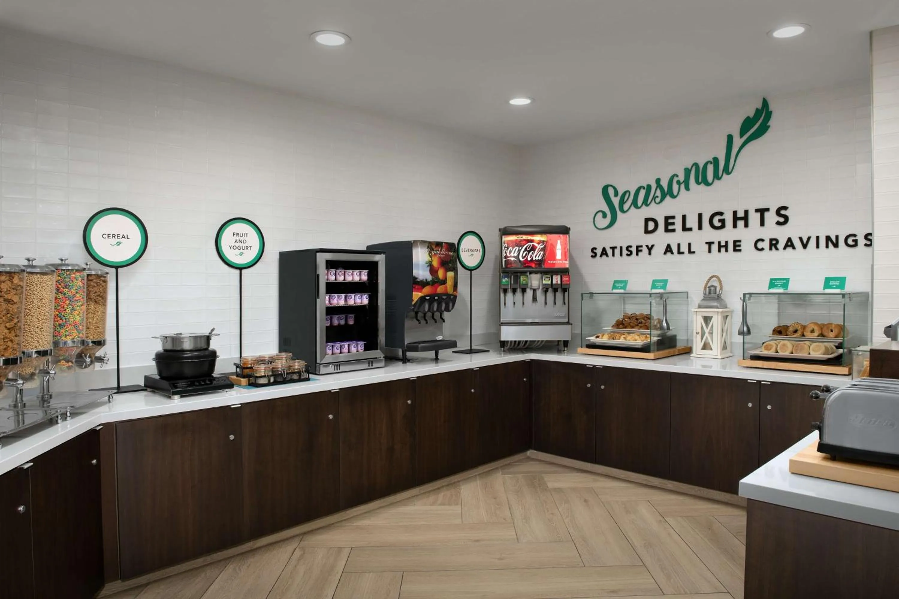 Breakfast in Embassy Suites La Quinta Hotel & Spa