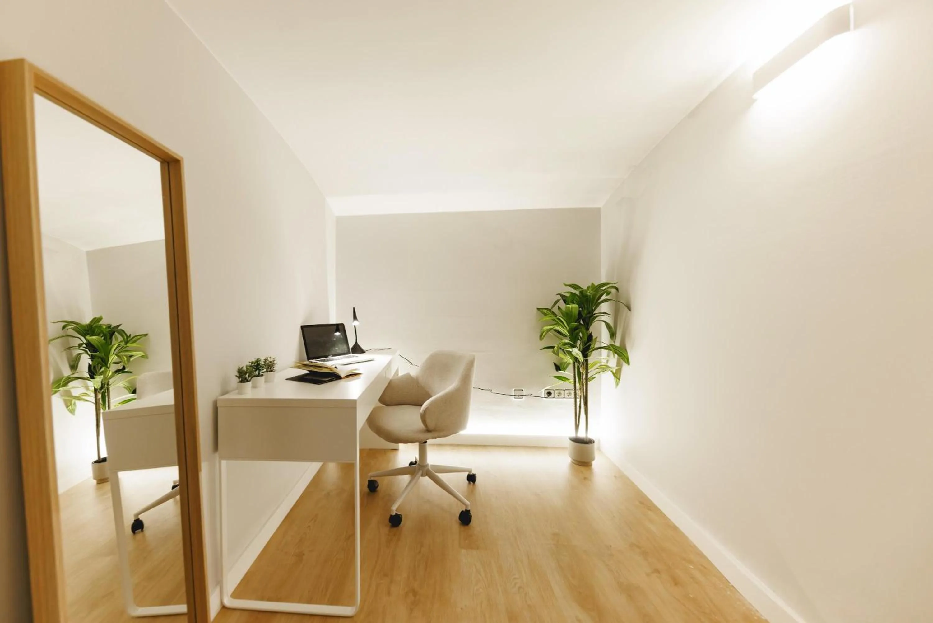 Business facilities in Bravissimo Apartaments Mora 4