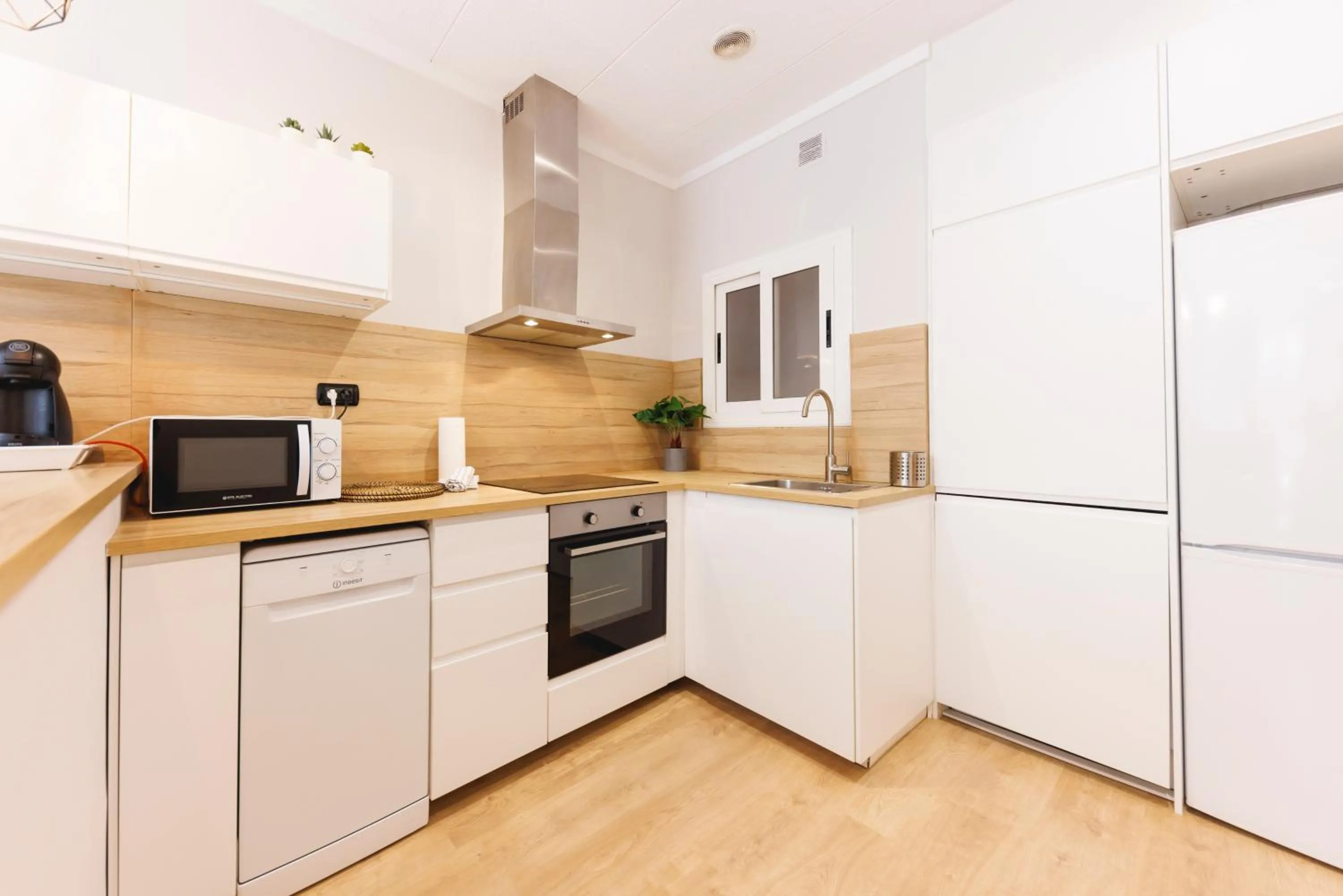 kitchen in Bravissimo Apartaments Mora 4
