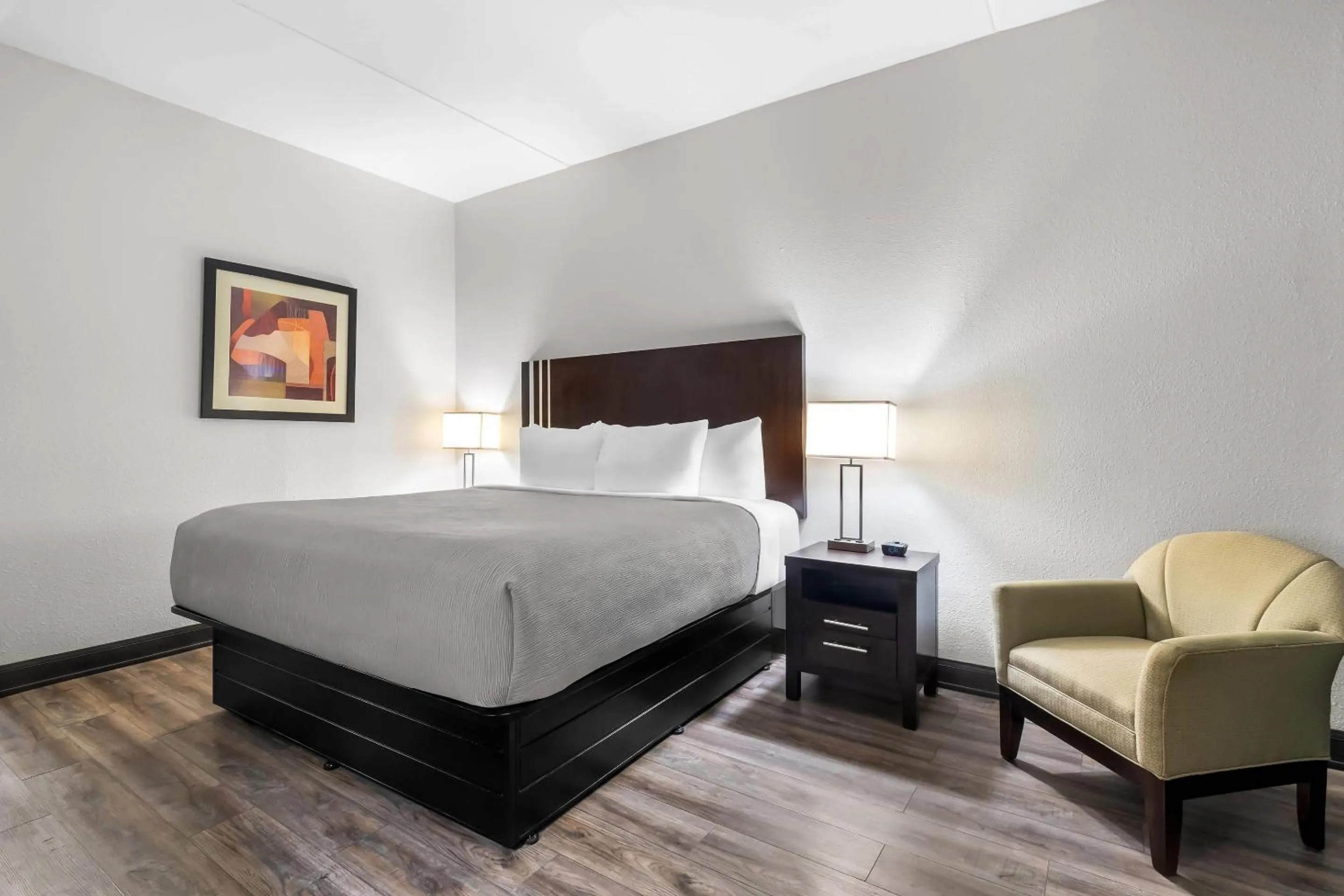 Bedroom, Bed in Quality Inn Chattanooga Hamilton Place