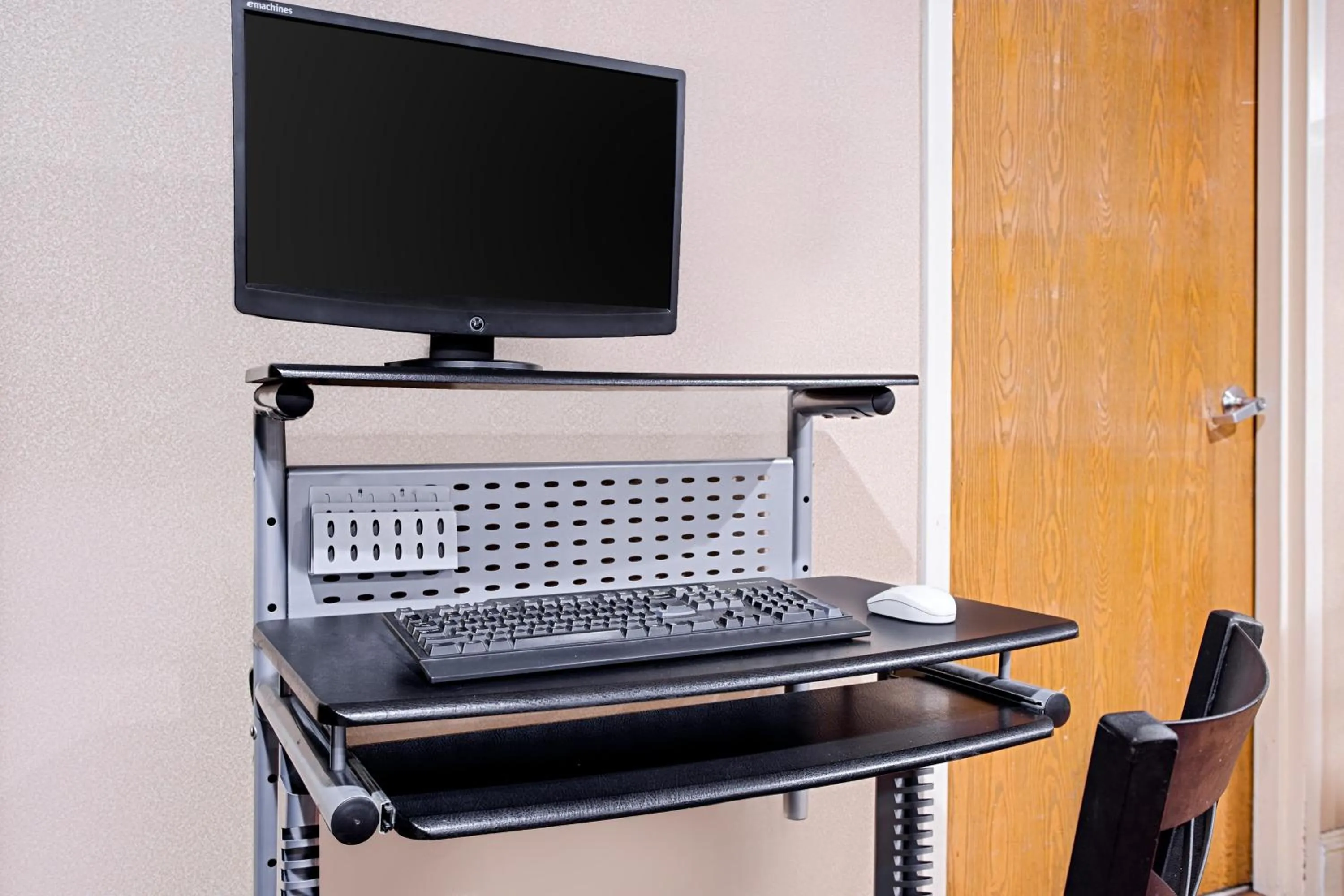 Business facilities in Rodeway Inn Chattanooga Hamilton Place