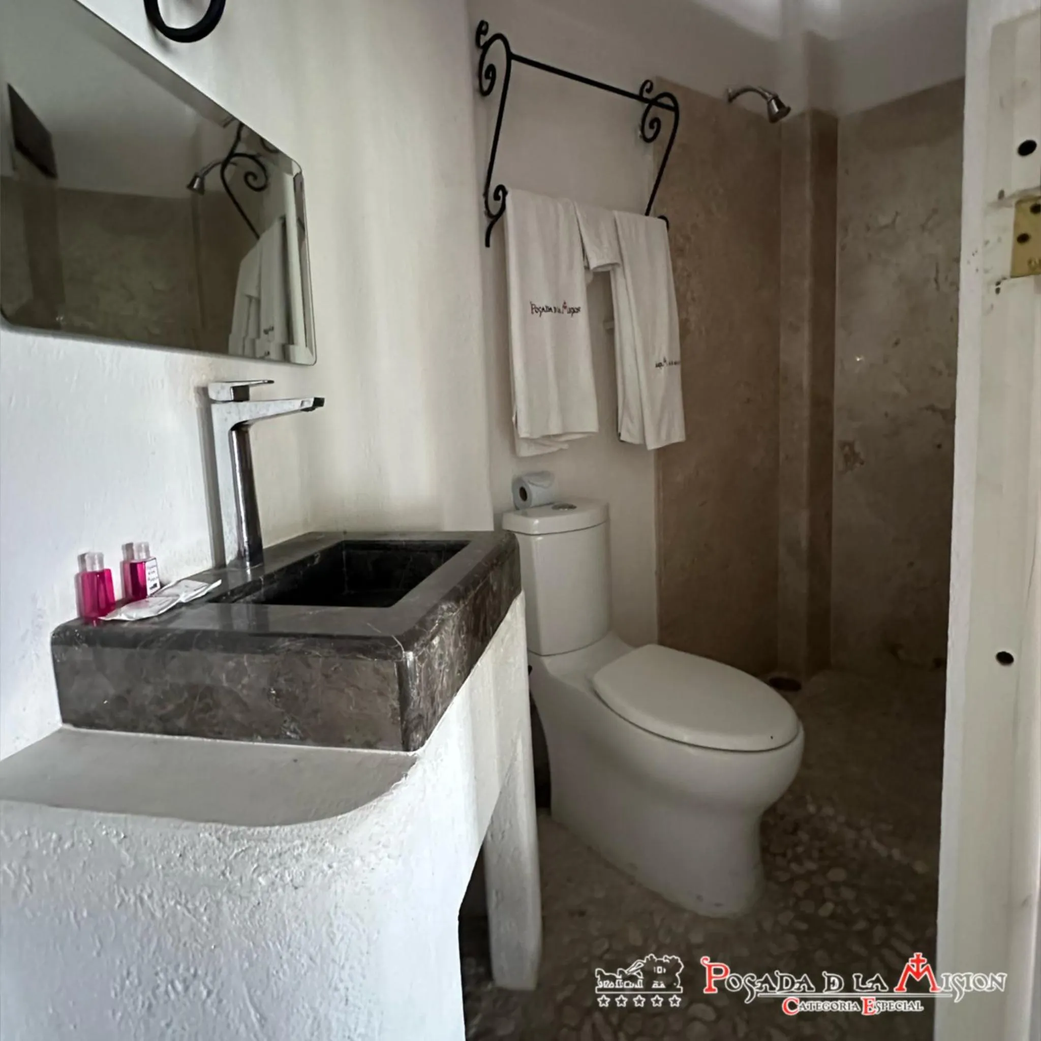 Posada de la Mision, Hotel Museo y Jardin