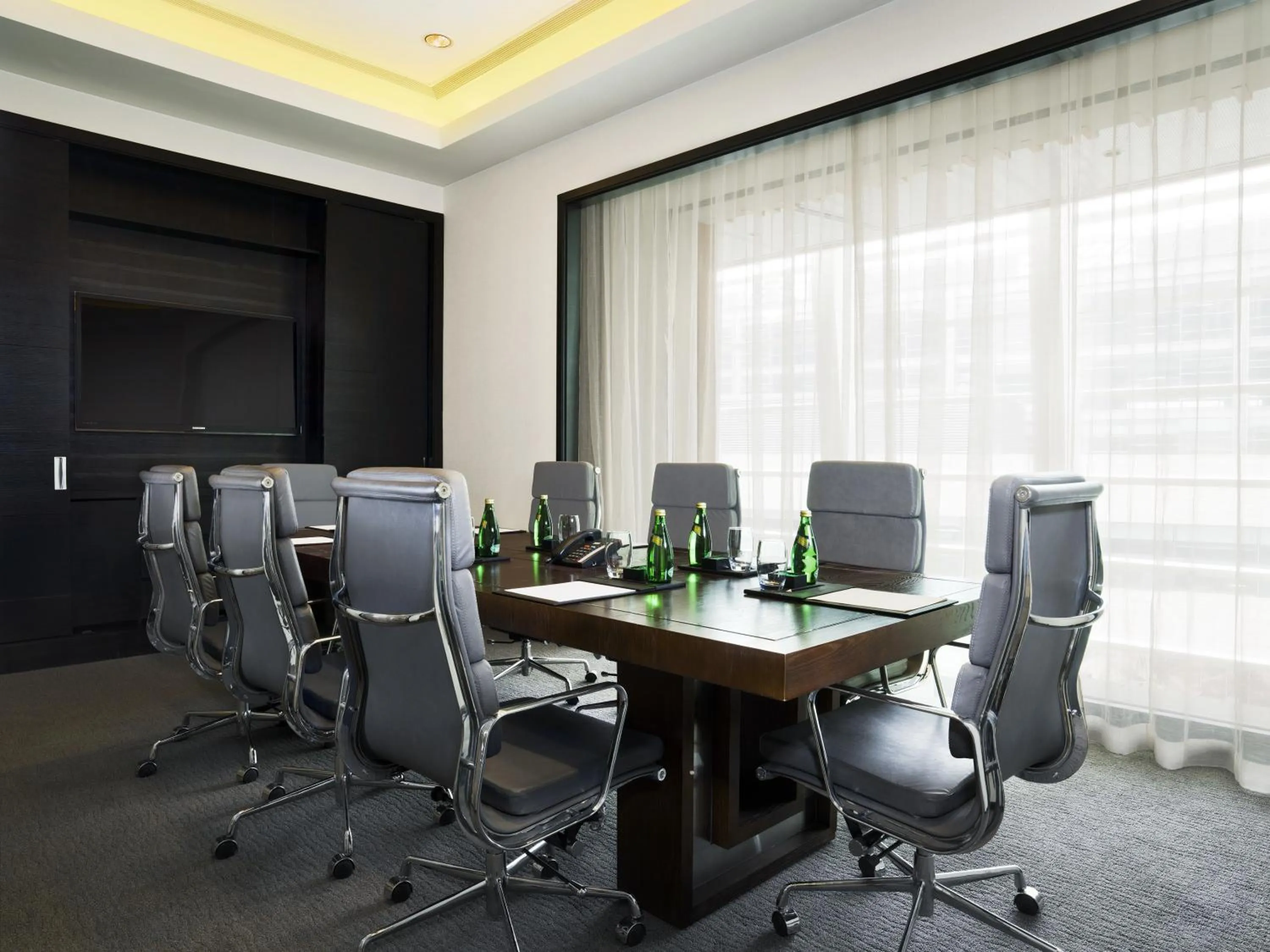 Banquet/Function facilities in Kerry Hotel Pudong, Shanghai - Indoor Connecting to Shanghai New International Expo Centre