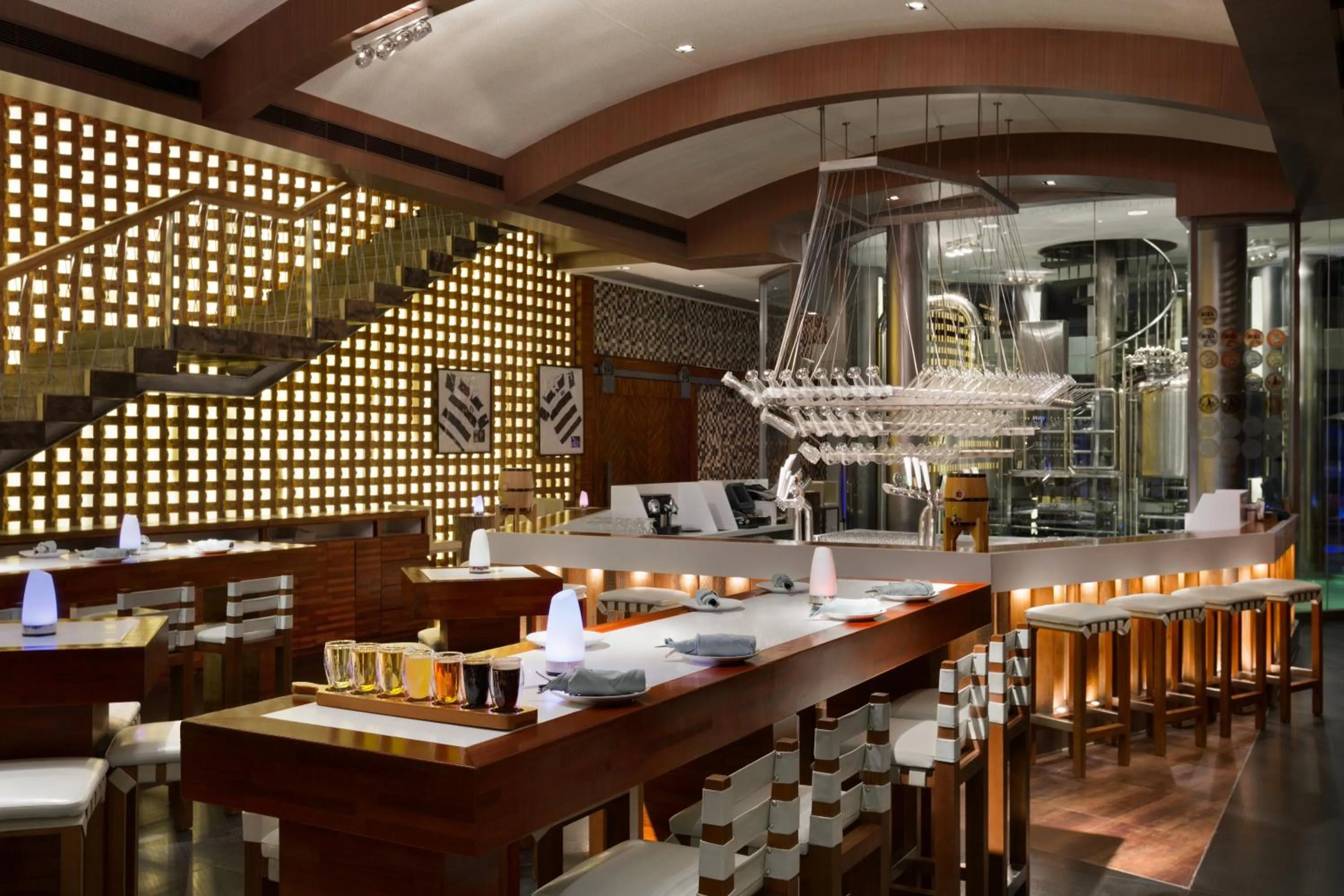 Restaurant/places to eat in Kerry Hotel Pudong, Shanghai - Indoor Connecting to Shanghai New International Expo Centre