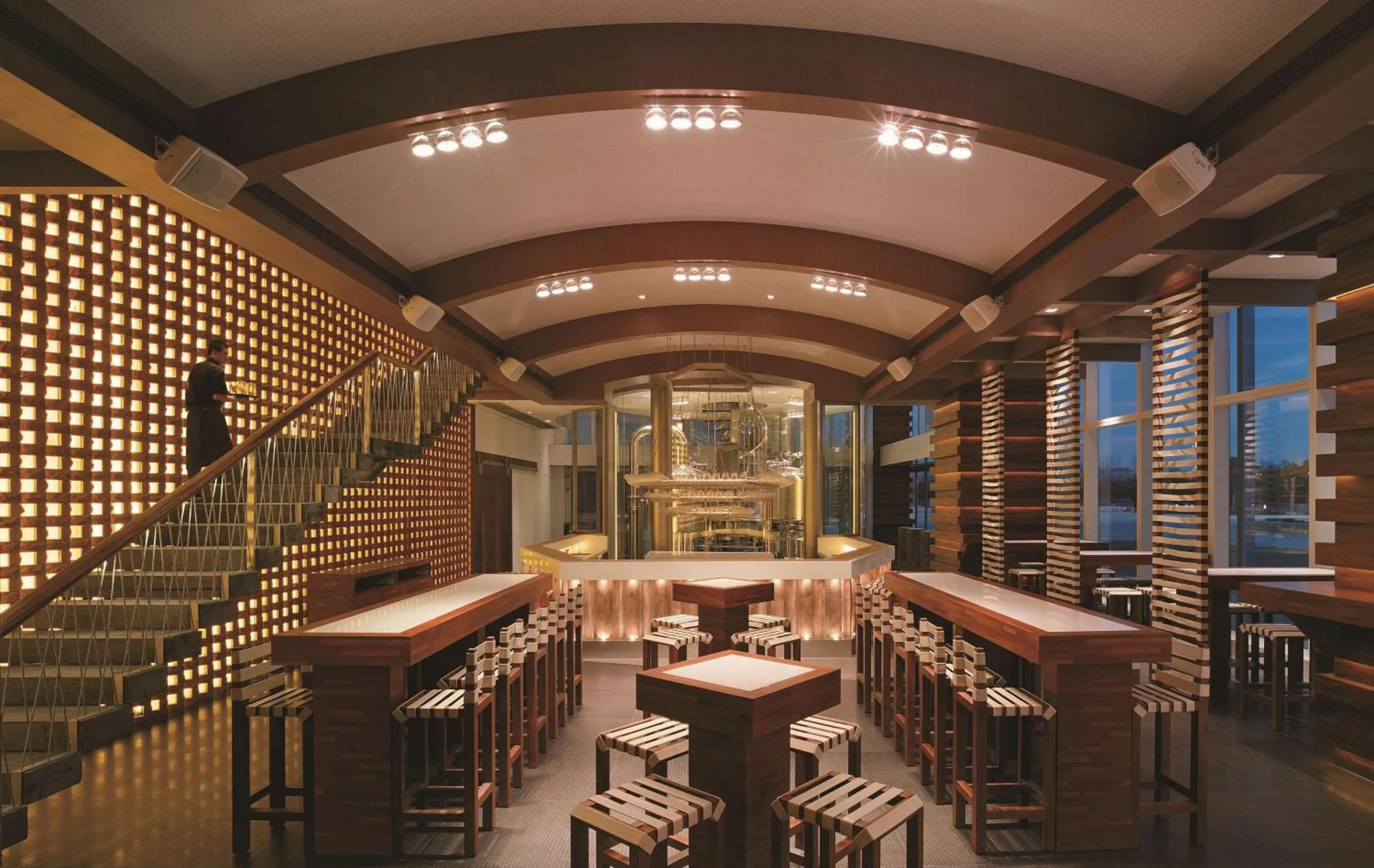 Lounge or bar in Kerry Hotel Pudong, Shanghai - Indoor Connecting to Shanghai New International Expo Centre