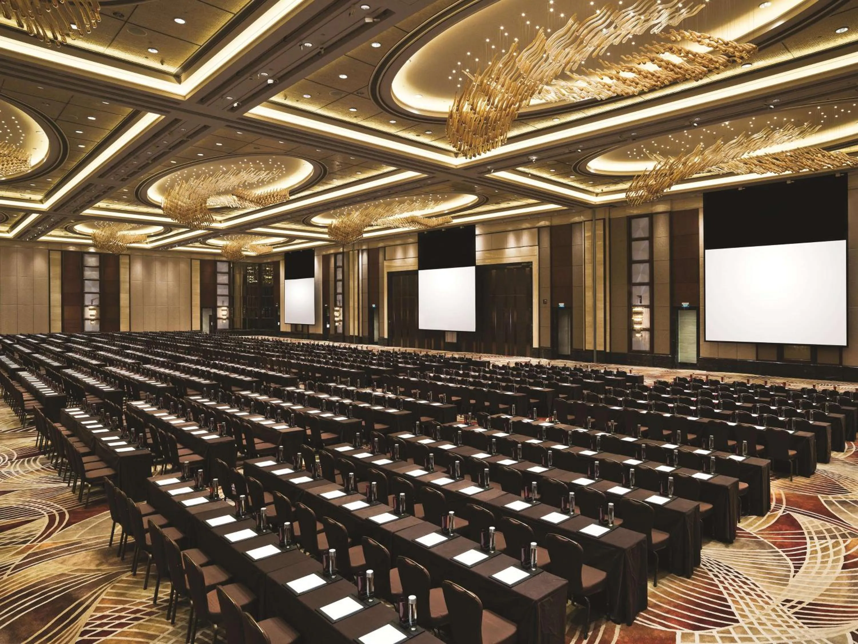 Photo of the whole room in Kerry Hotel Pudong, Shanghai - Indoor Connecting to Shanghai New International Expo Centre
