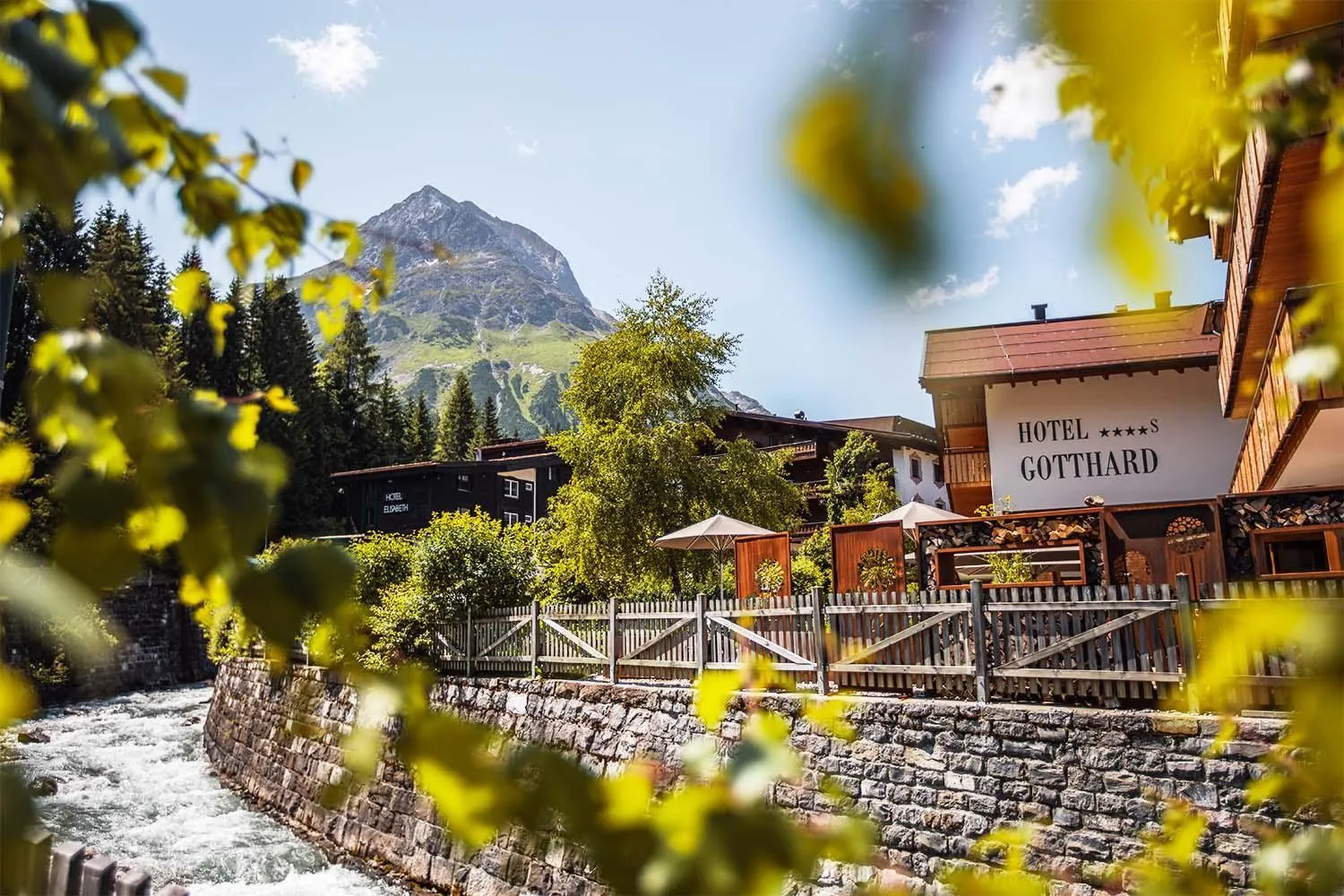 Property building in Hotel Gotthard