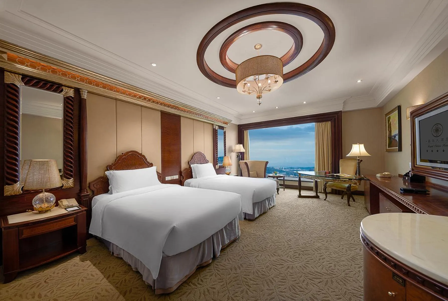 Natural landscape, Bed in Regal Palace Hotel