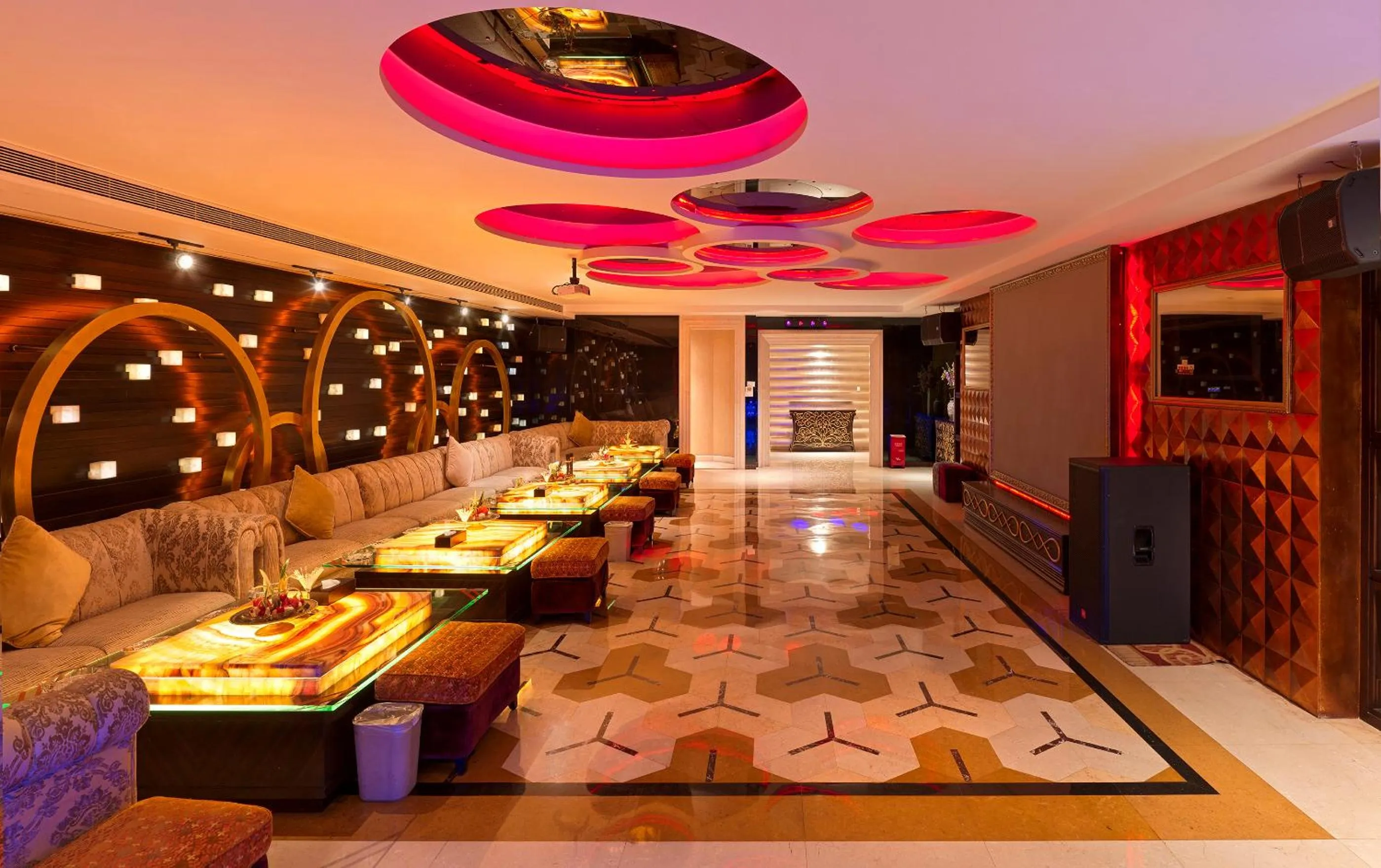 Entertainment in Regal Palace Hotel