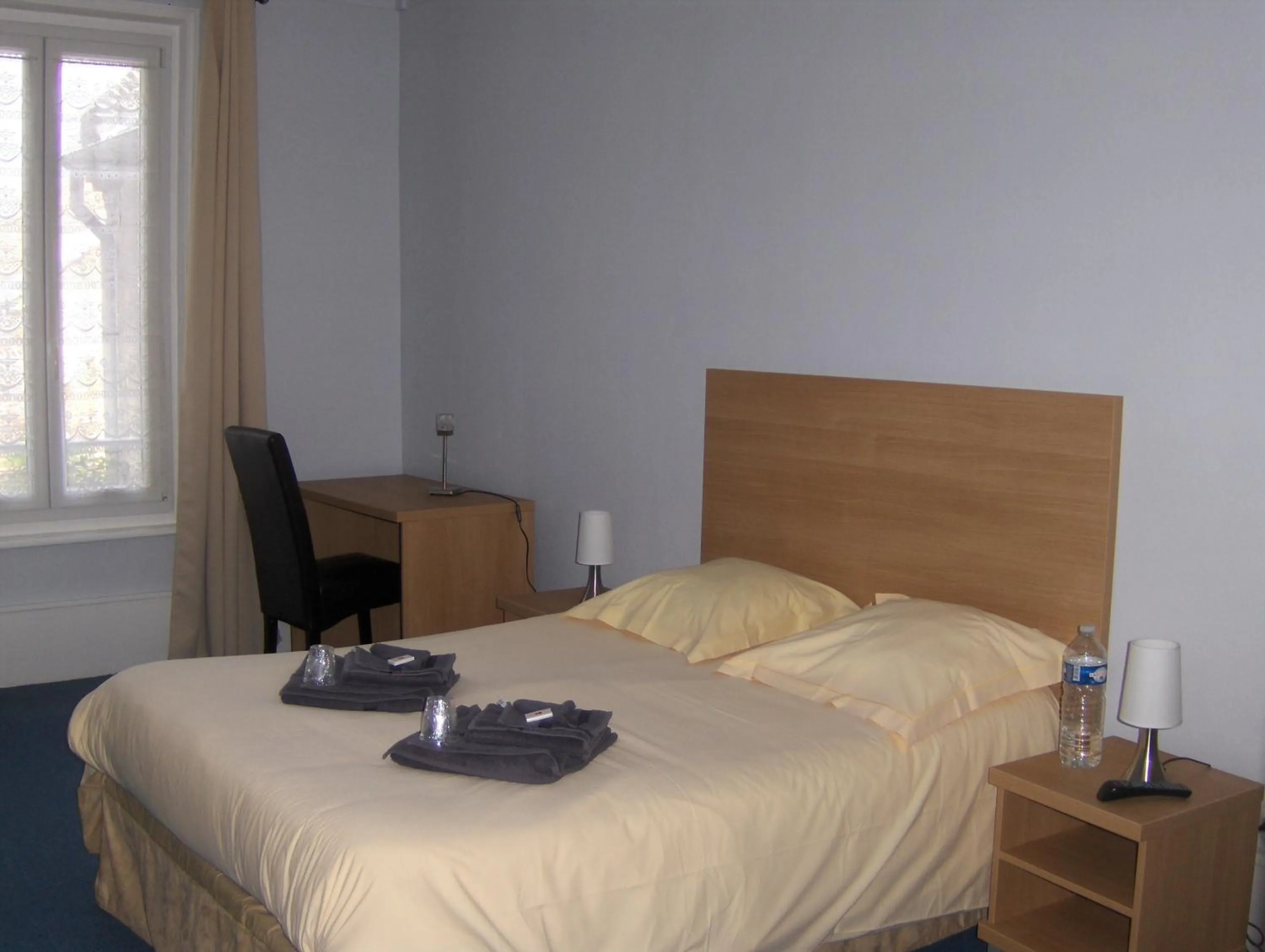 Photo of the whole room in La Tour de Crecy