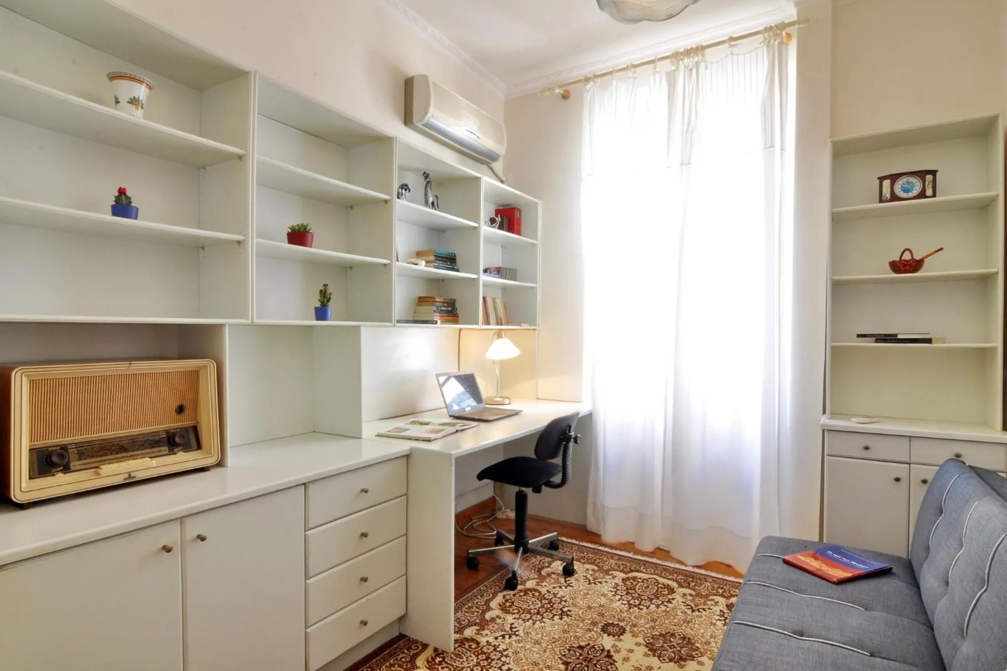 Bedroom in San Rocco Apartment