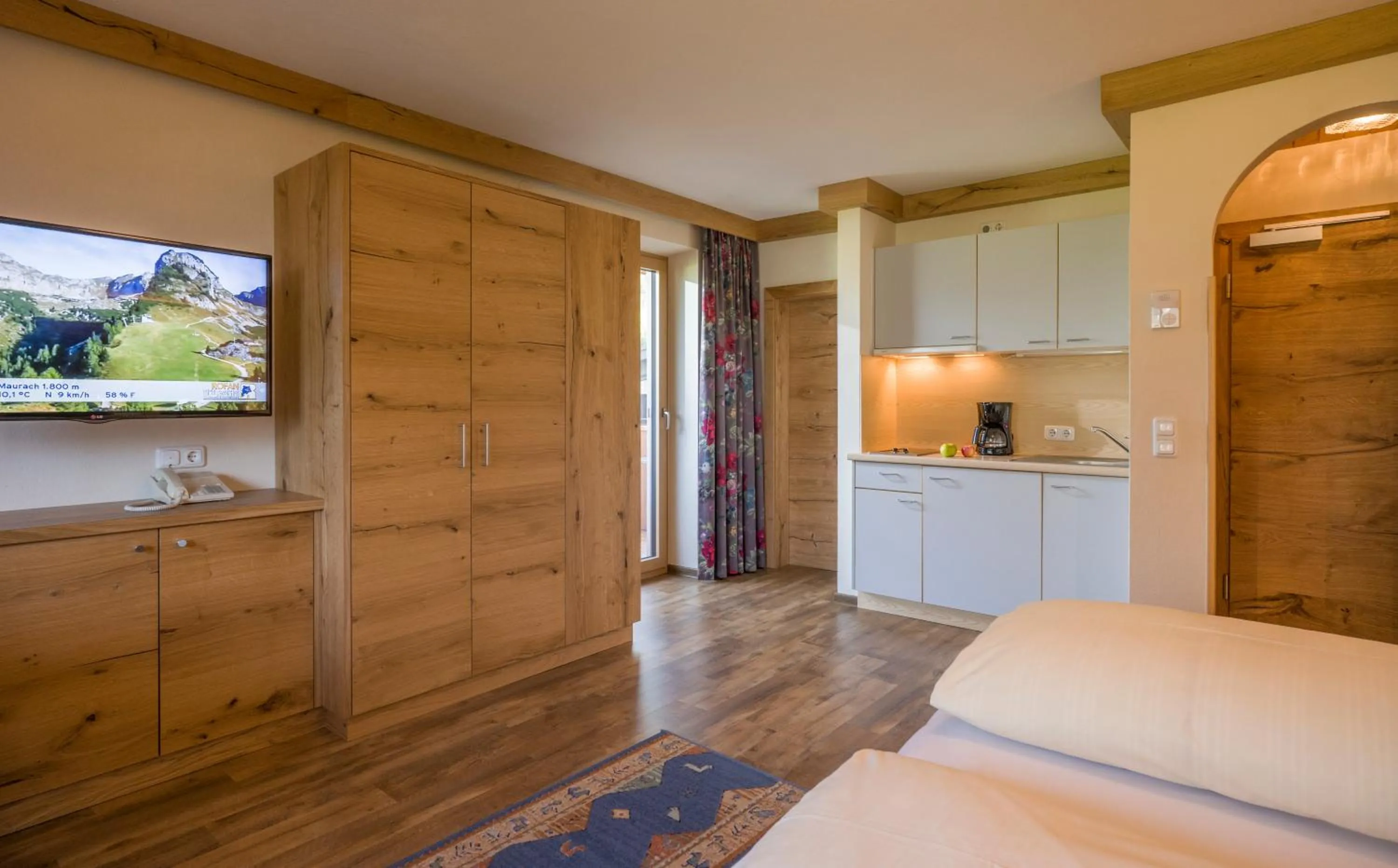 Photo of the whole room, Bed in Appartements Rofan