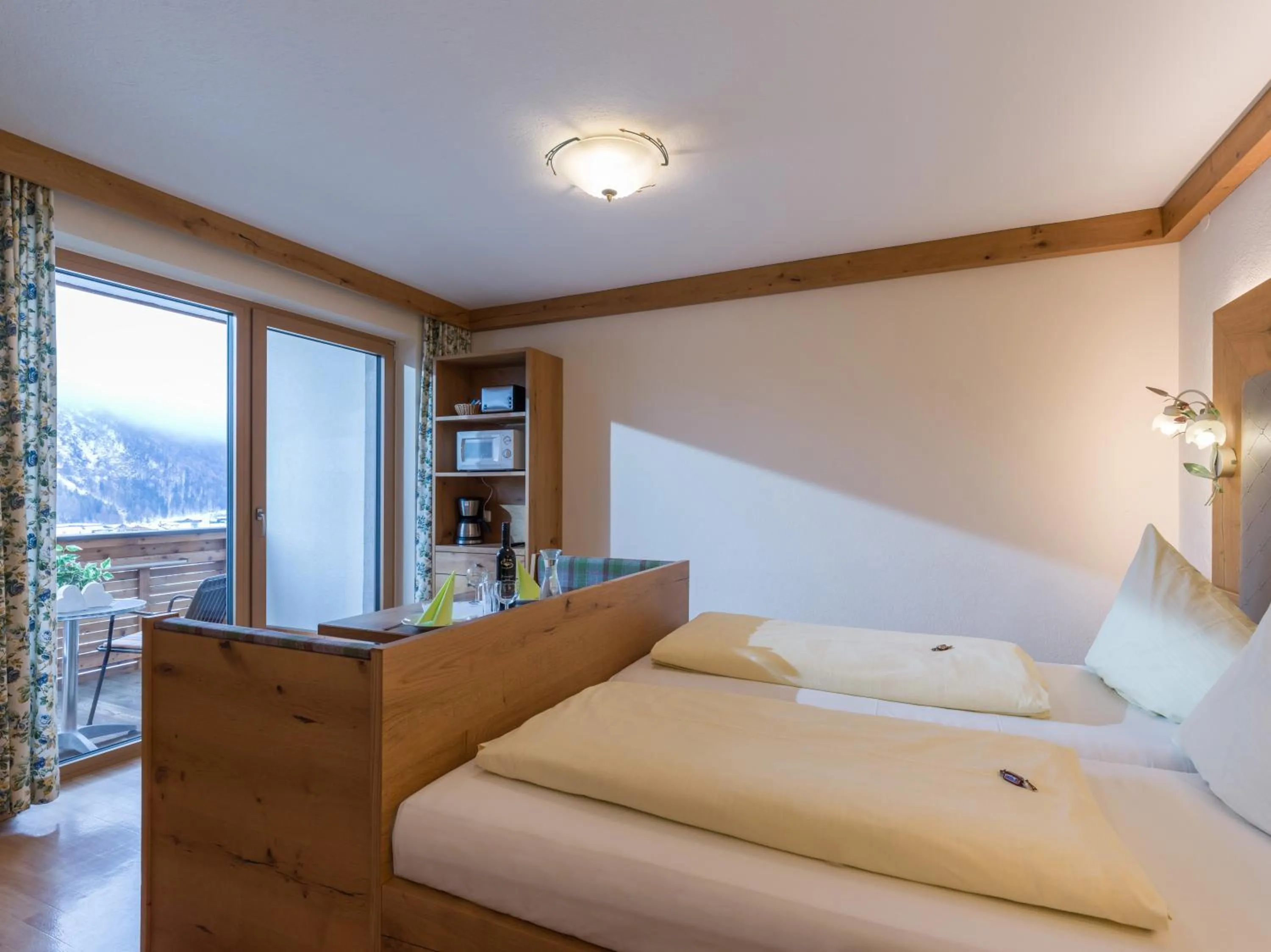 Photo of the whole room, Bed in Appartements Rofan