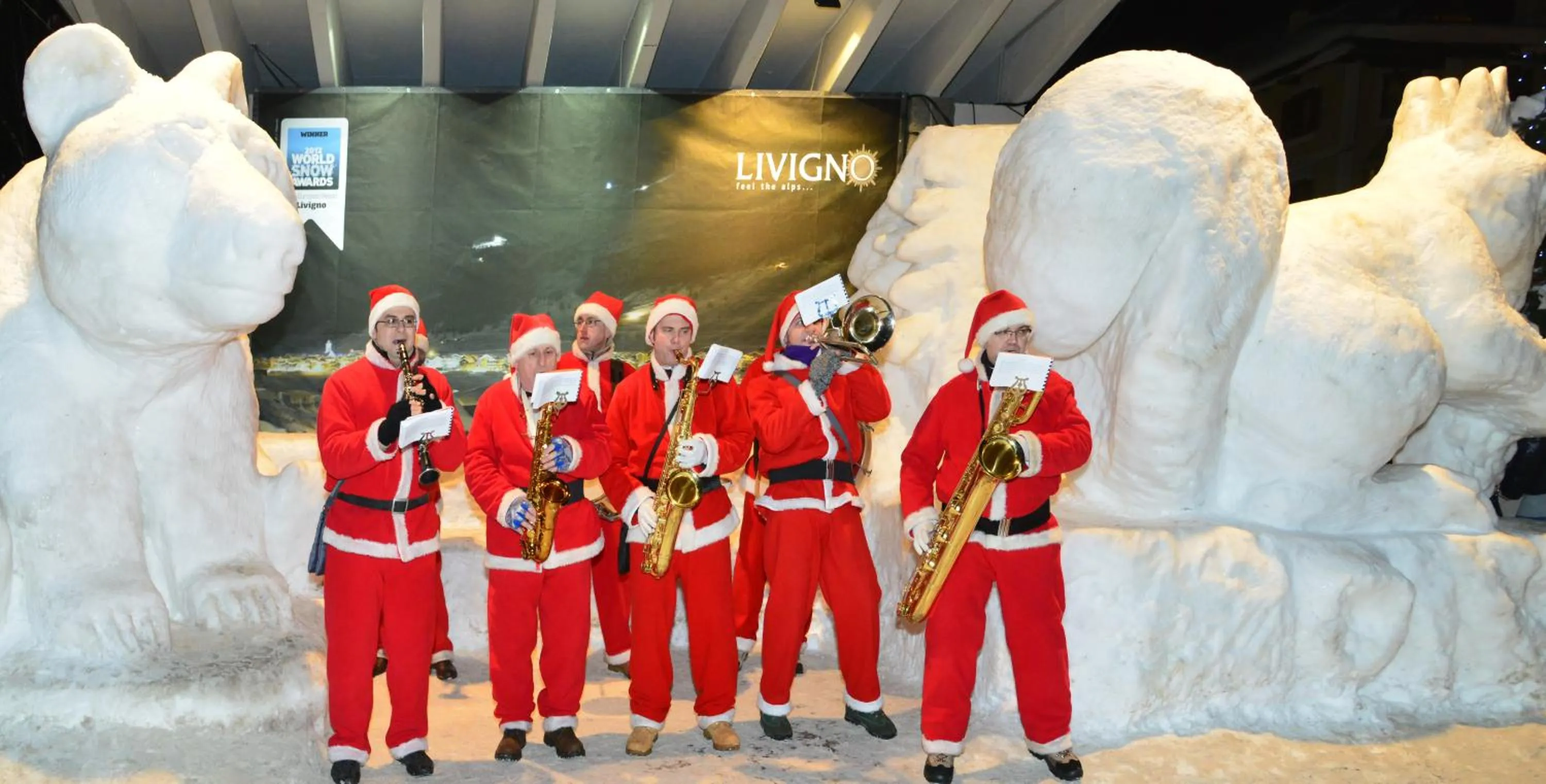 Facade/entrance in Hotel Alpina