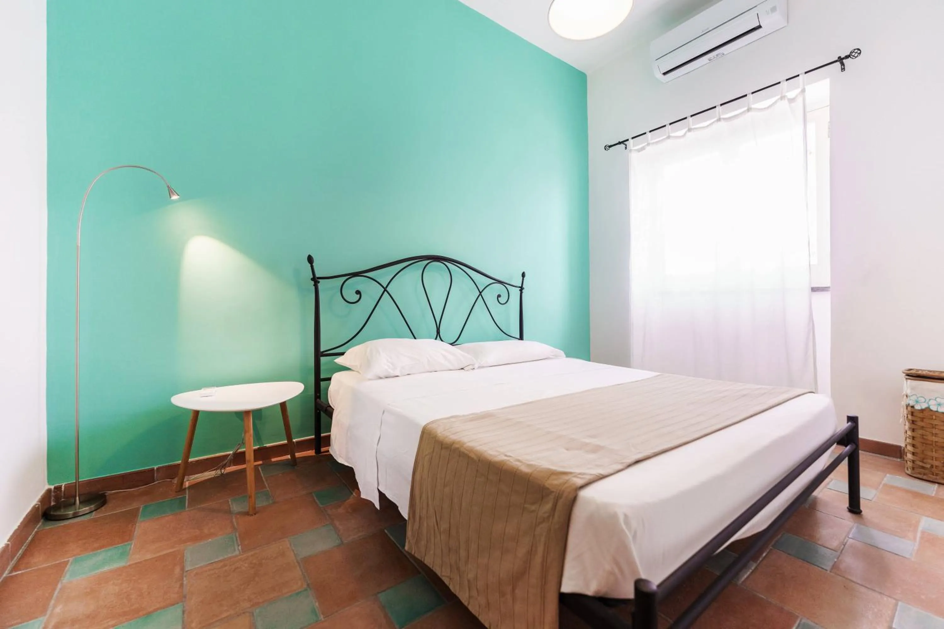 Bed in Le Grand Bleu - Gioia Apartments