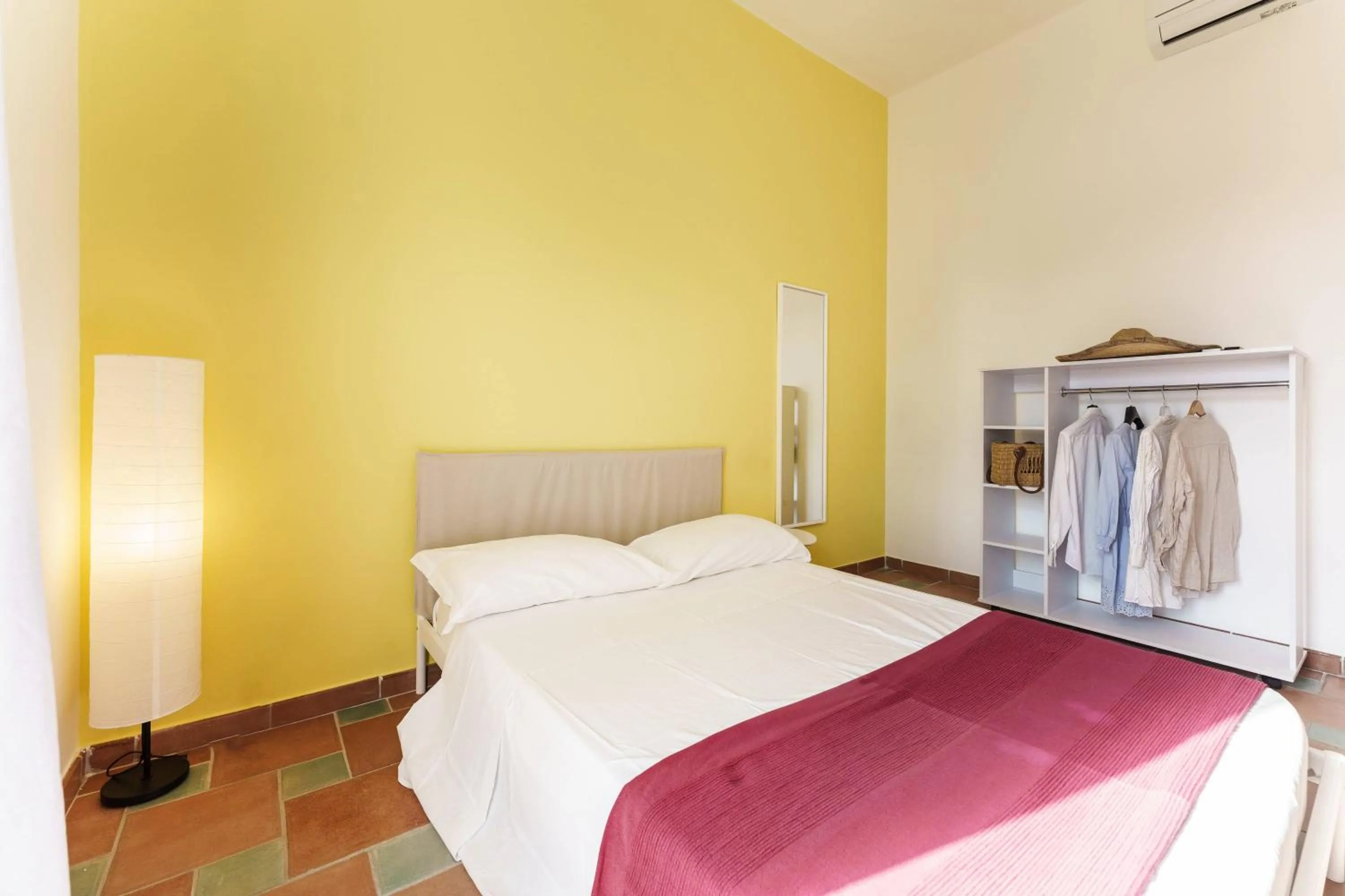 Photo of the whole room, Bed in Le Grand Bleu - Gioia Apartments