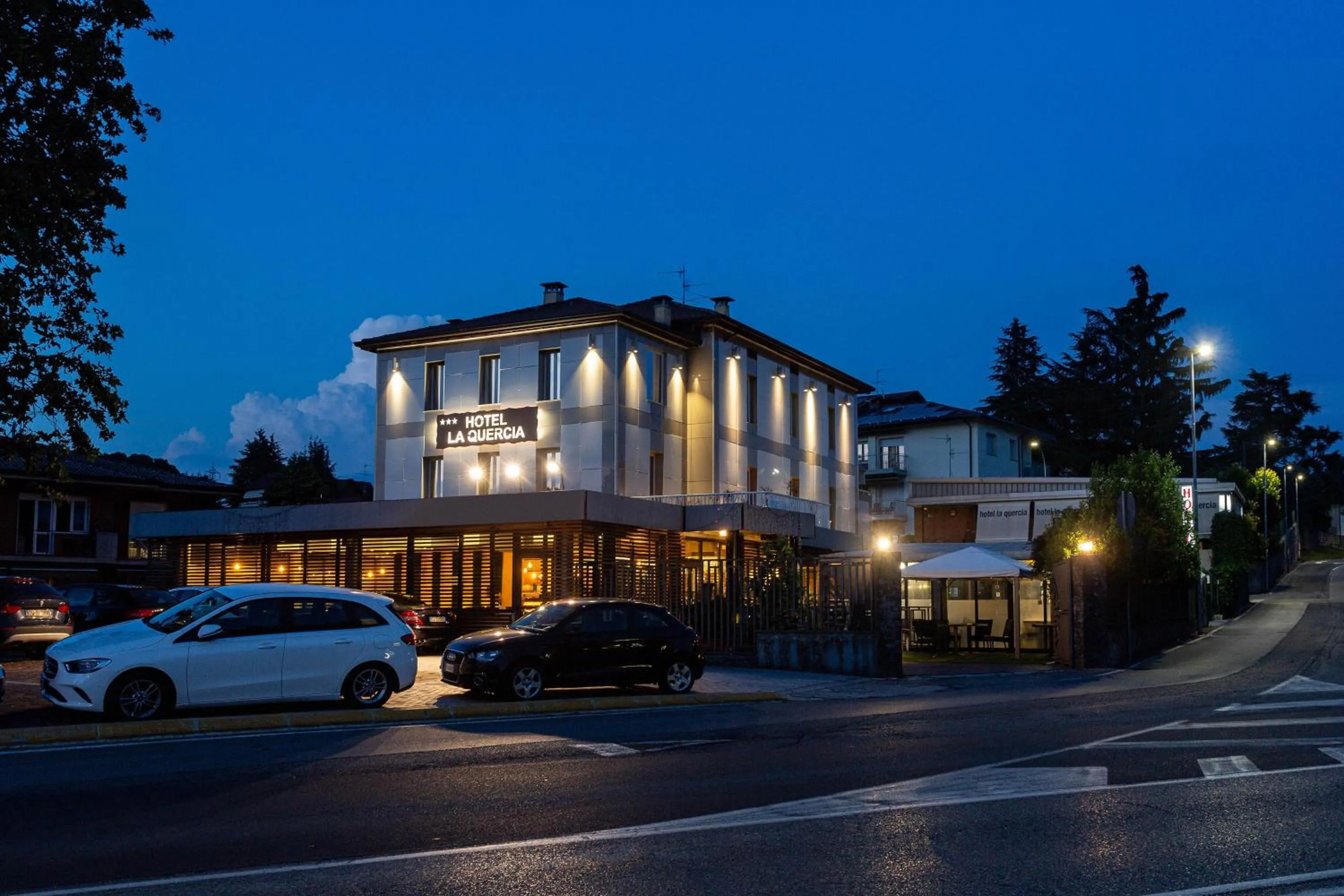 Property building in Hotel La Quercia