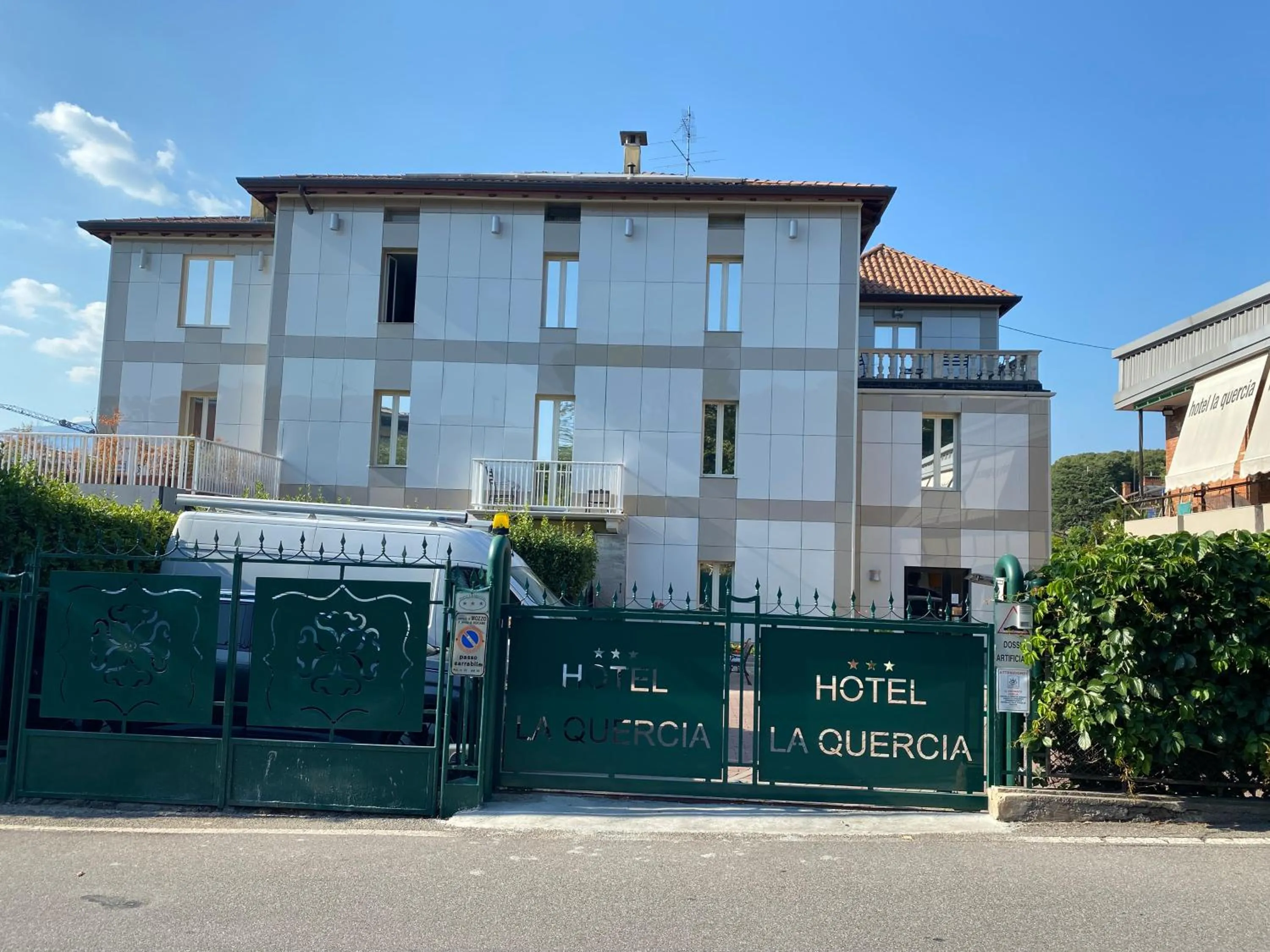 Property building in Hotel La Quercia