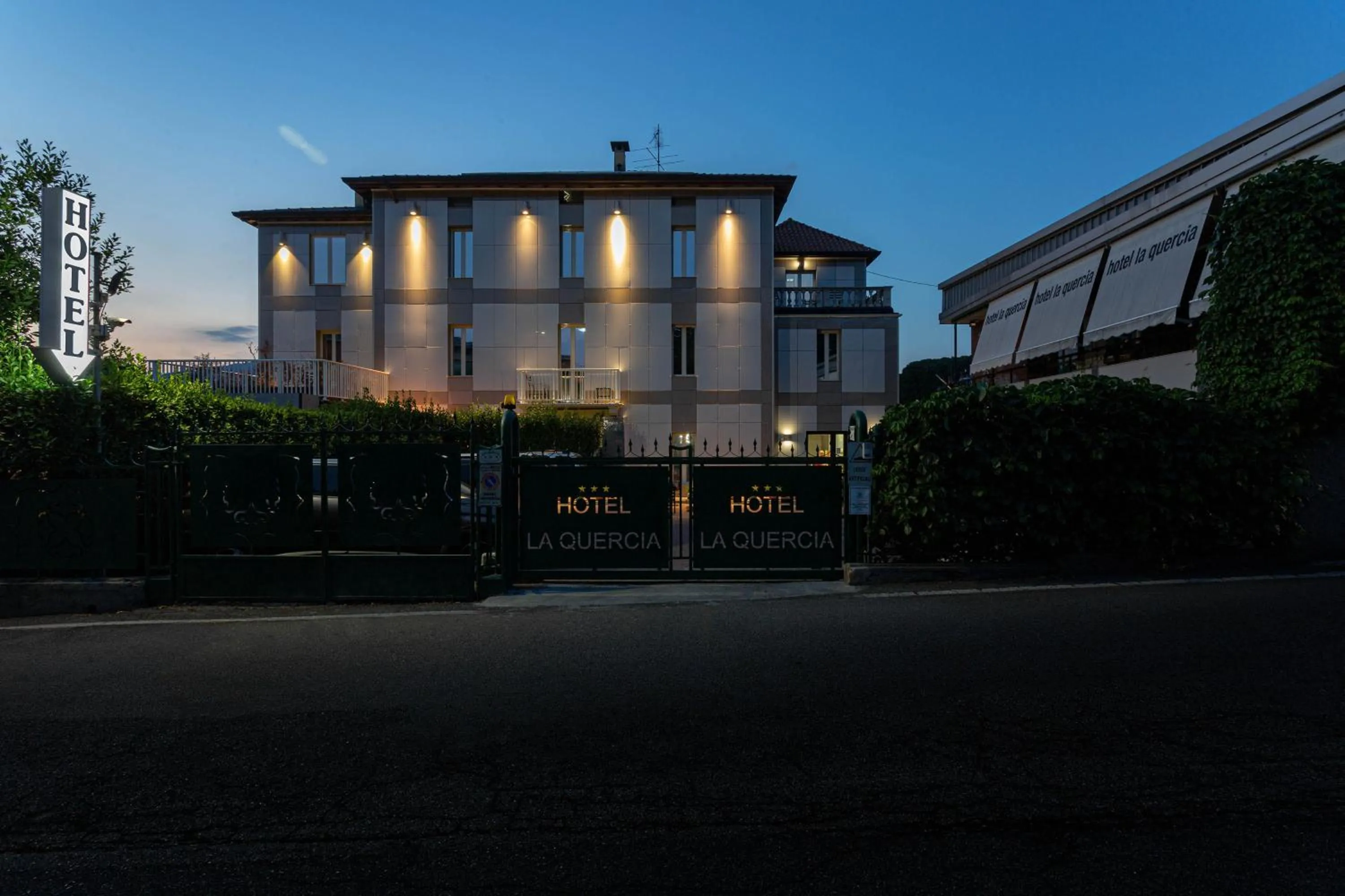 Property building in Hotel La Quercia