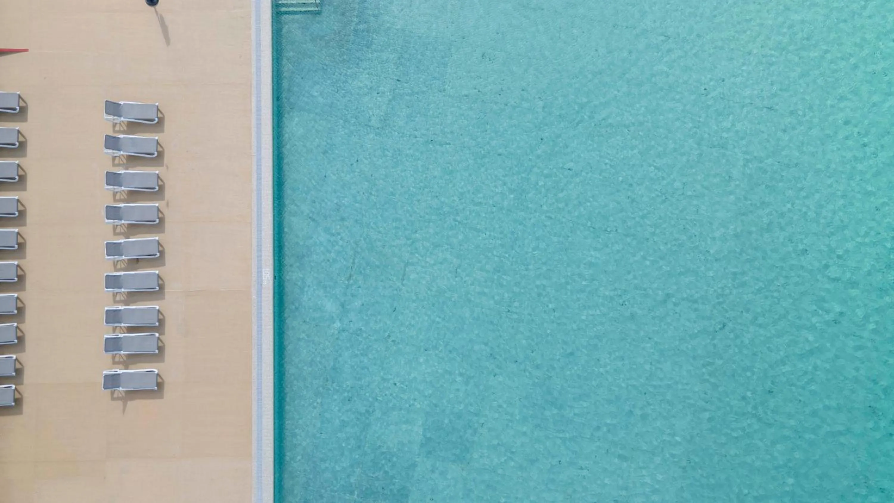 Swimming pool in Ona Alborada