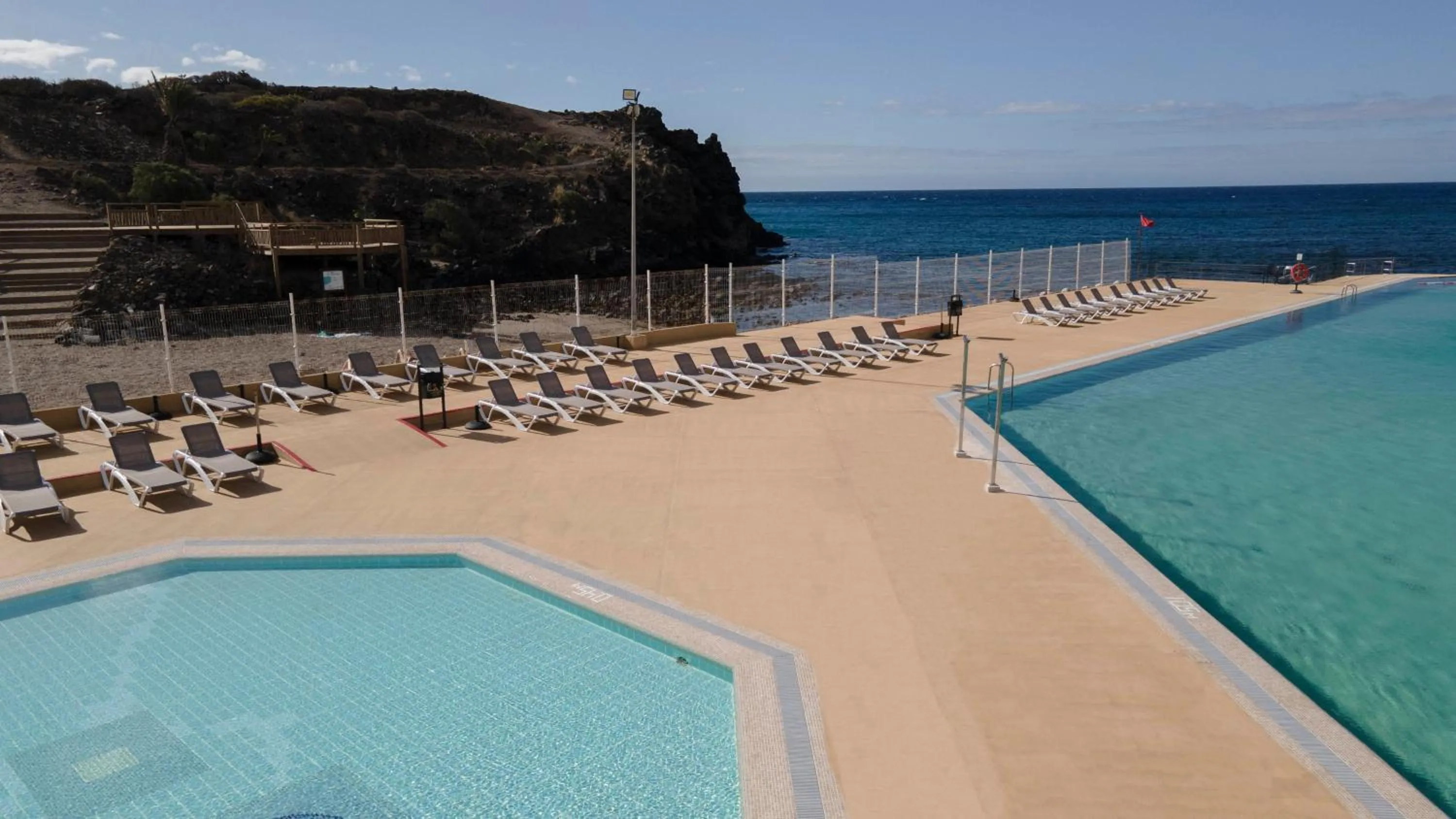 Swimming pool in Ona Alborada