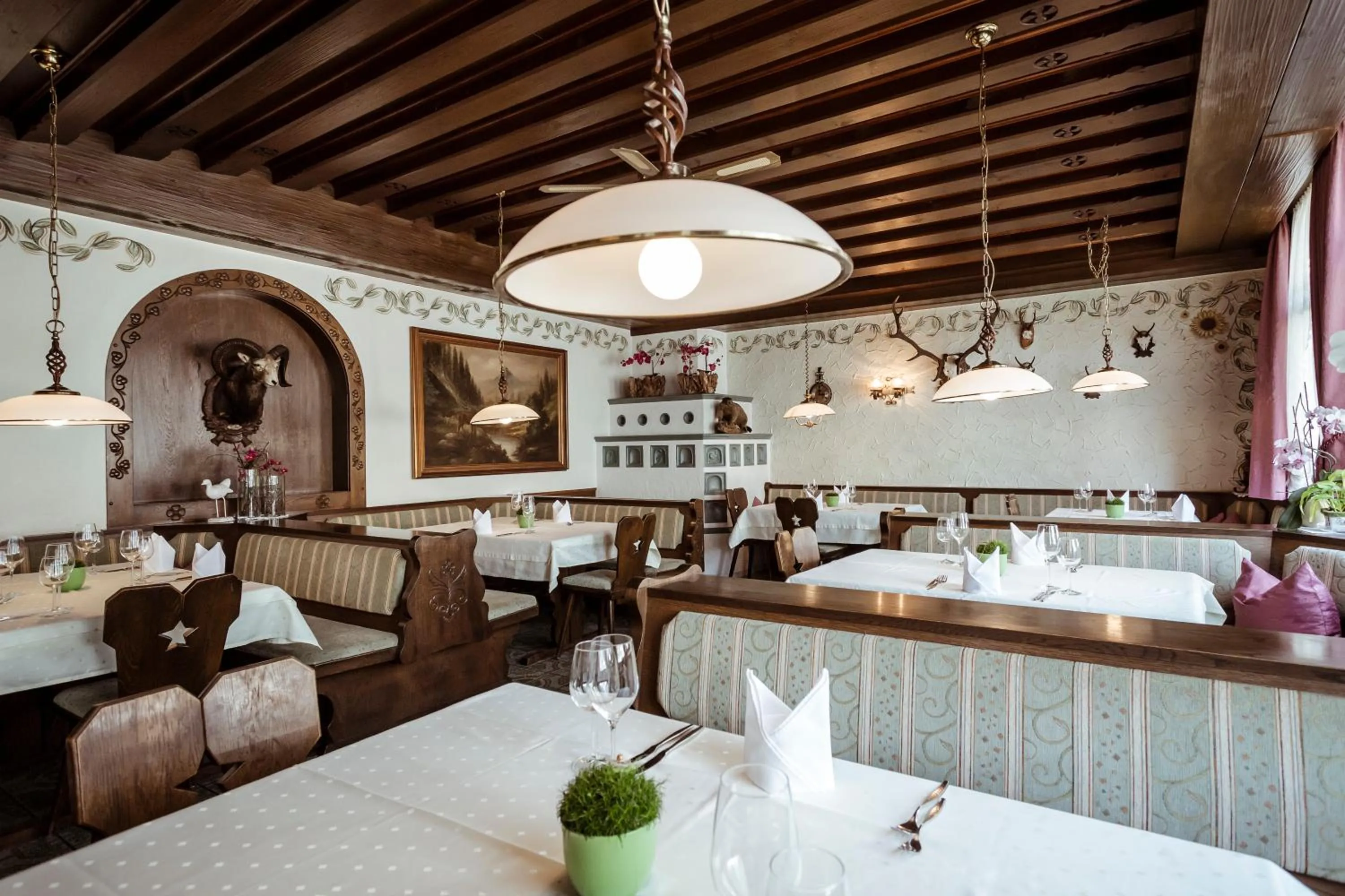 Restaurant/places to eat in Die Linde